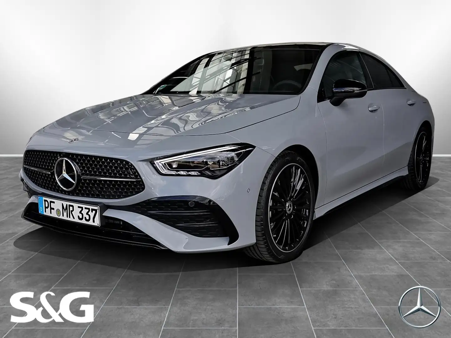 Mercedes-Benz CLA 200 Coupé AMG Spec.Ed+Distr+RüKam+M-LED+Pano Grijs - 1