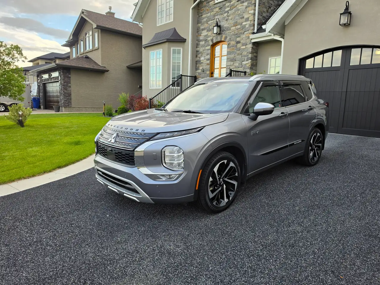 2023 Mitsubishi Outlander