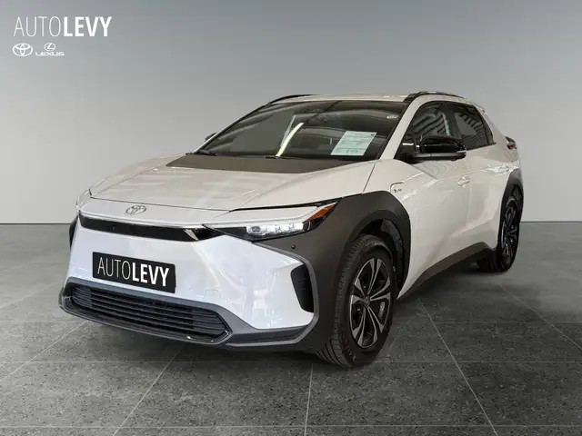 Toyota BZ4X view 2