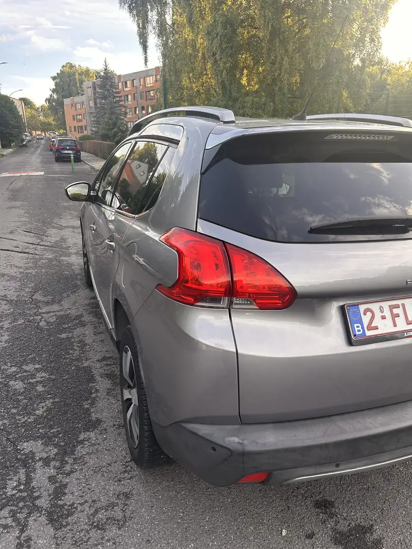 Peugeot 2008 1.6 e-HDi Allure - 2
