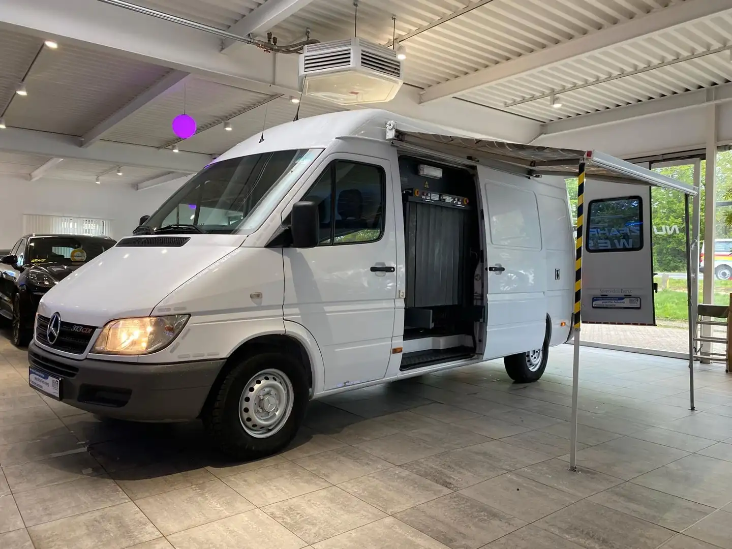 Mercedes-Benz Sprinter *SMITHS HEIMANN Röntgen Zoll Scanner* Blanc - 2