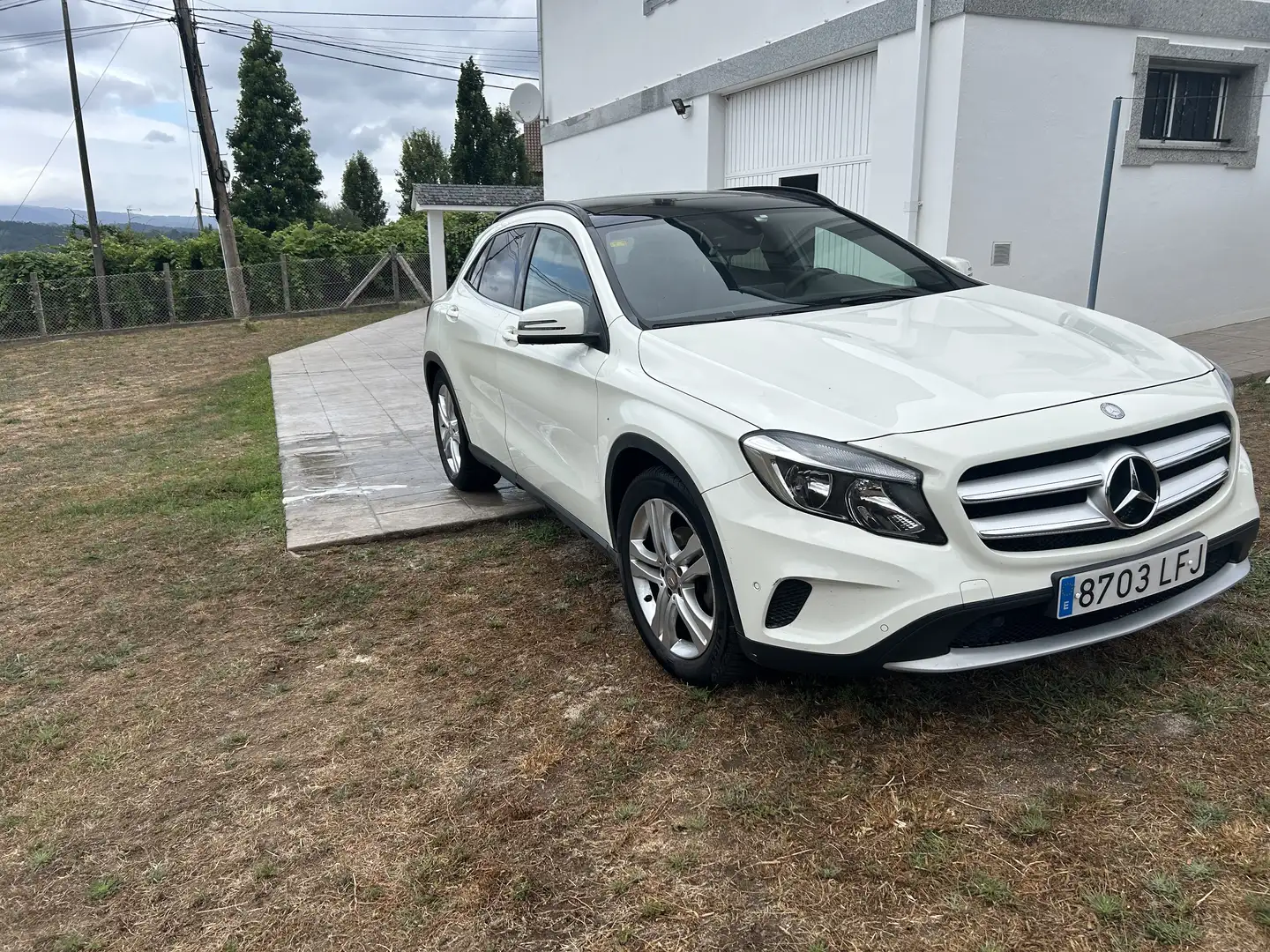 Mercedes-Benz GLA 200 200d Urban - 2