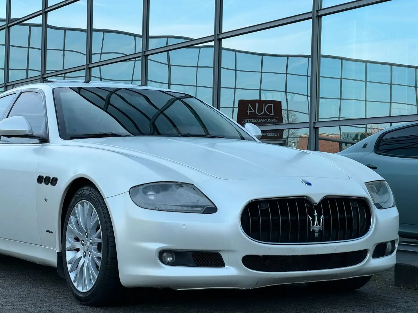 Maserati Quattroporte v8 4.2 SB-Dach PDC Xenon Bose Bílá - 1