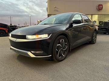 PREFERRED AWD LONG RANGE NO CARFAX INCIDENTS + AWD + LONG RANGE + HEATED SEATS AND STEERING WHEEL + DRIVER ASSISTANCE FEA