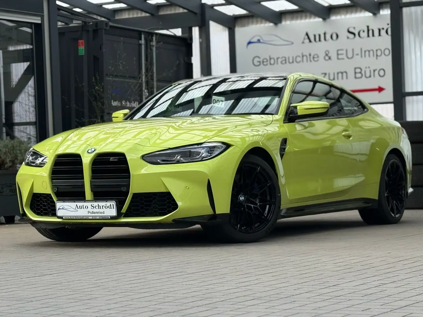 BMW M4 Coupé, H/K, Carbon, 20", Leder, Shadow, LC Pro. Grün - 1