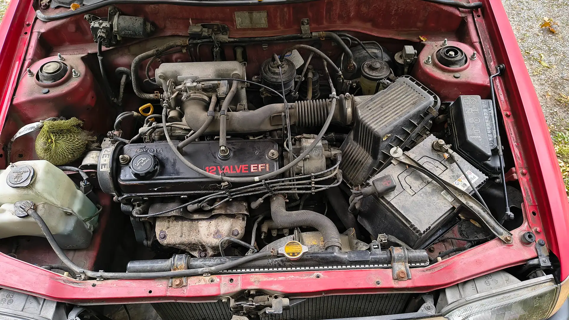 Toyota Starlet Starlet 1,3 XLi Roşu - 2