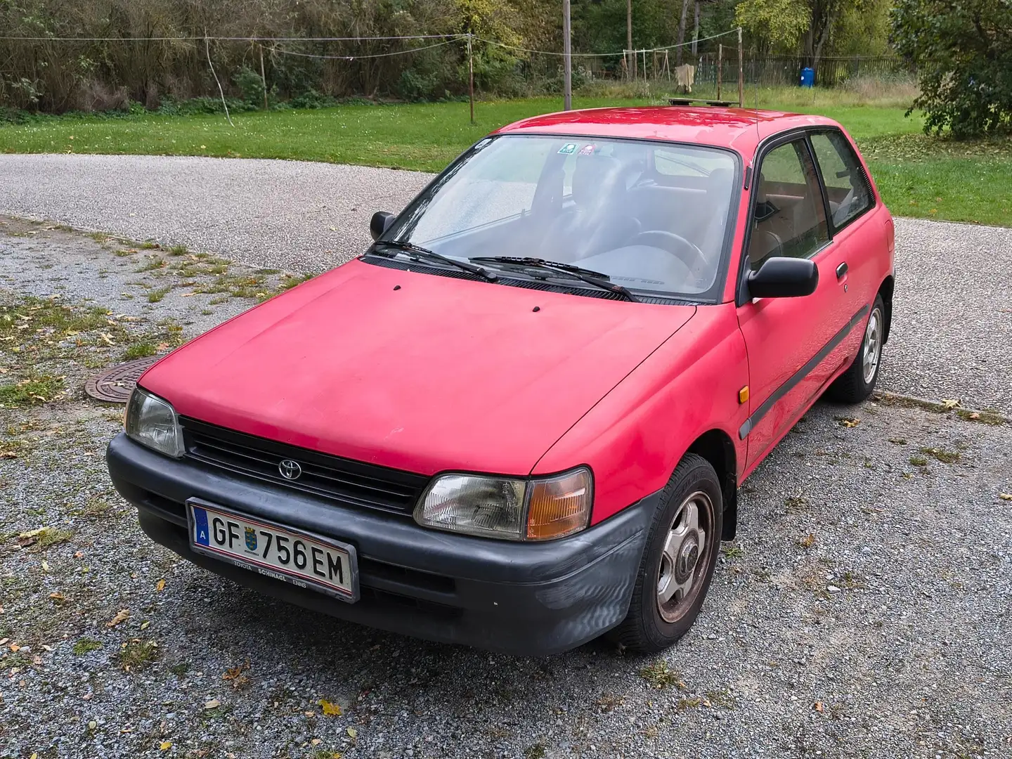 Toyota Starlet Starlet 1,3 XLi Roşu - 1