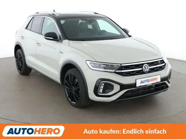 Volkswagen T-Roc view 8