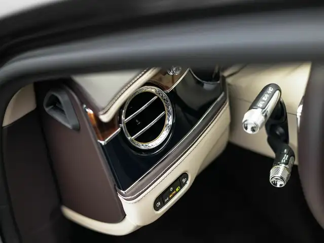 Bentley Sonstige W12 Ansicht 32