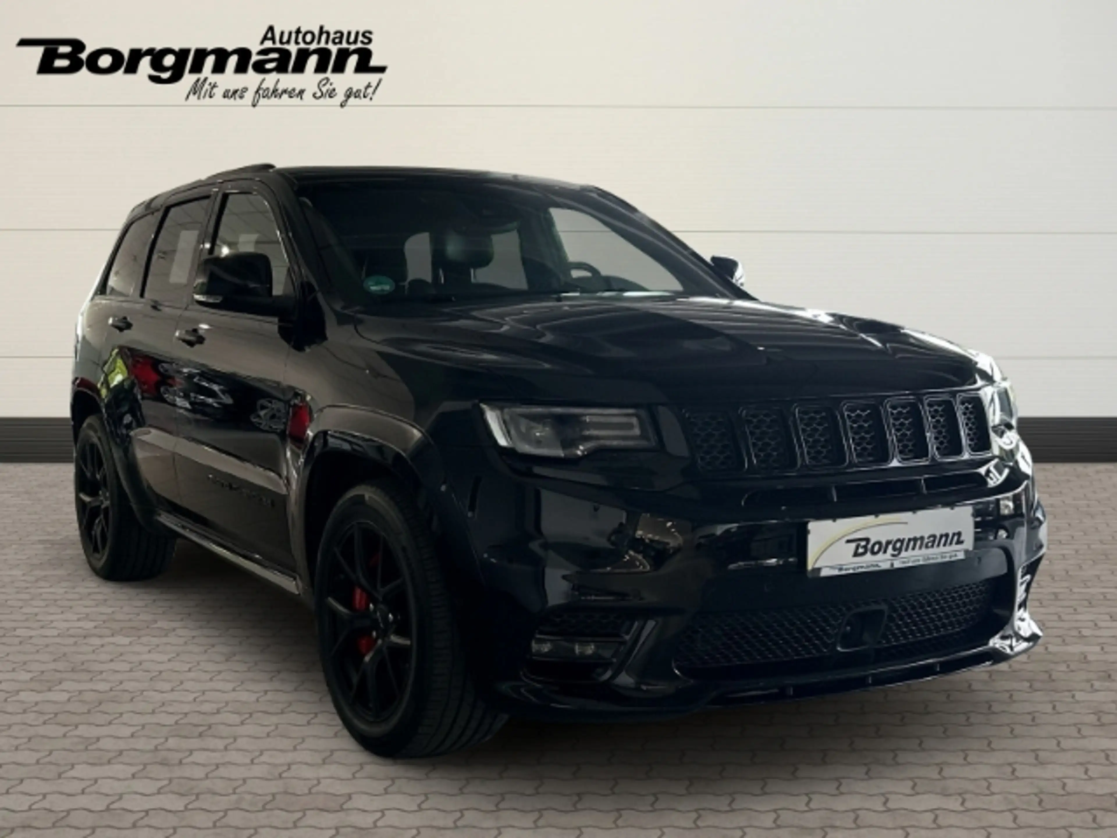 Jeep Grand Cherokee 6.4 V8 HEMI SRT Pano - Kessy - Harman/Kardon — photo 3