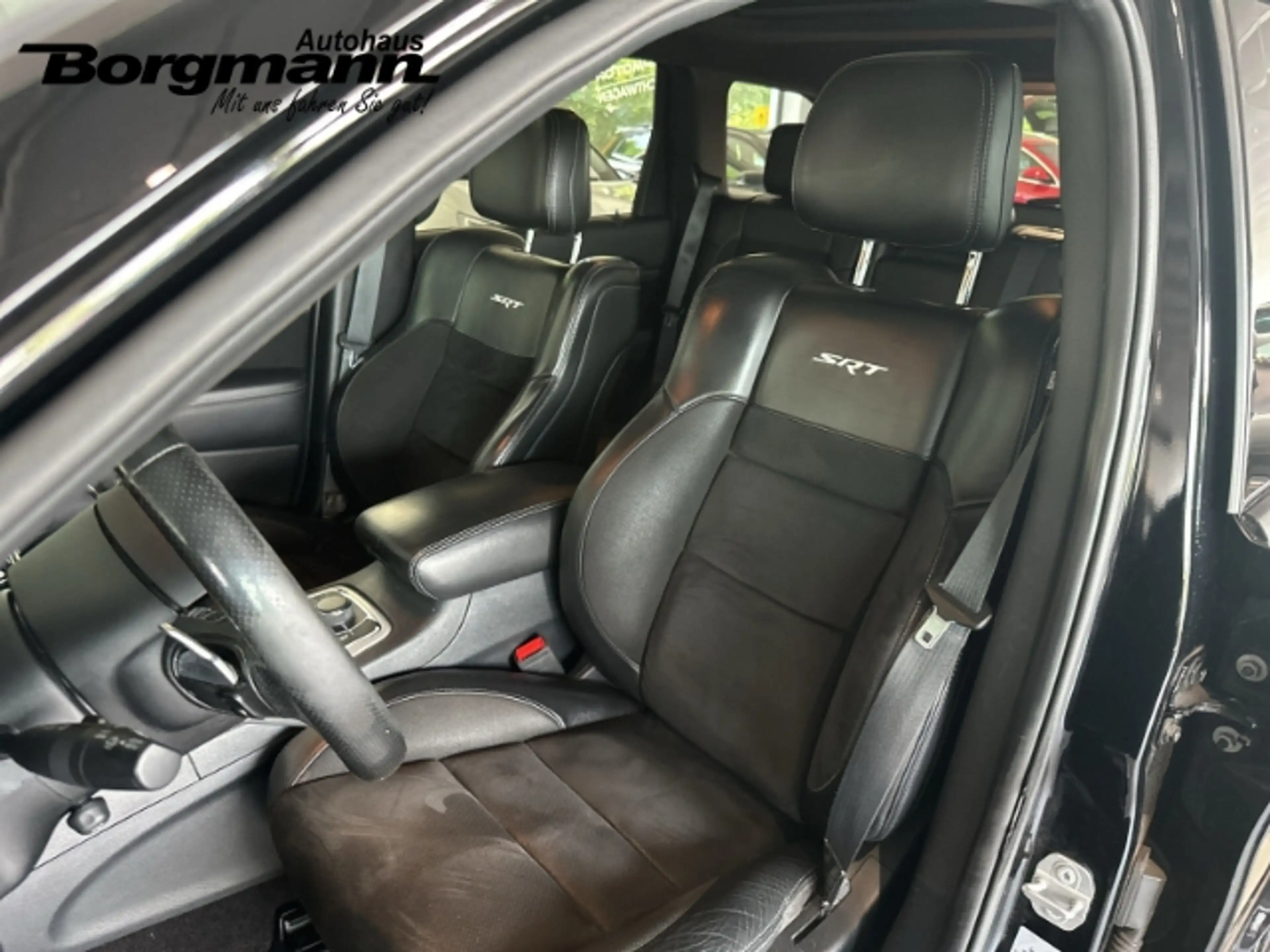 Jeep Grand Cherokee 6.4 V8 HEMI SRT Pano - Kessy - Harman/Kardon — photo 10