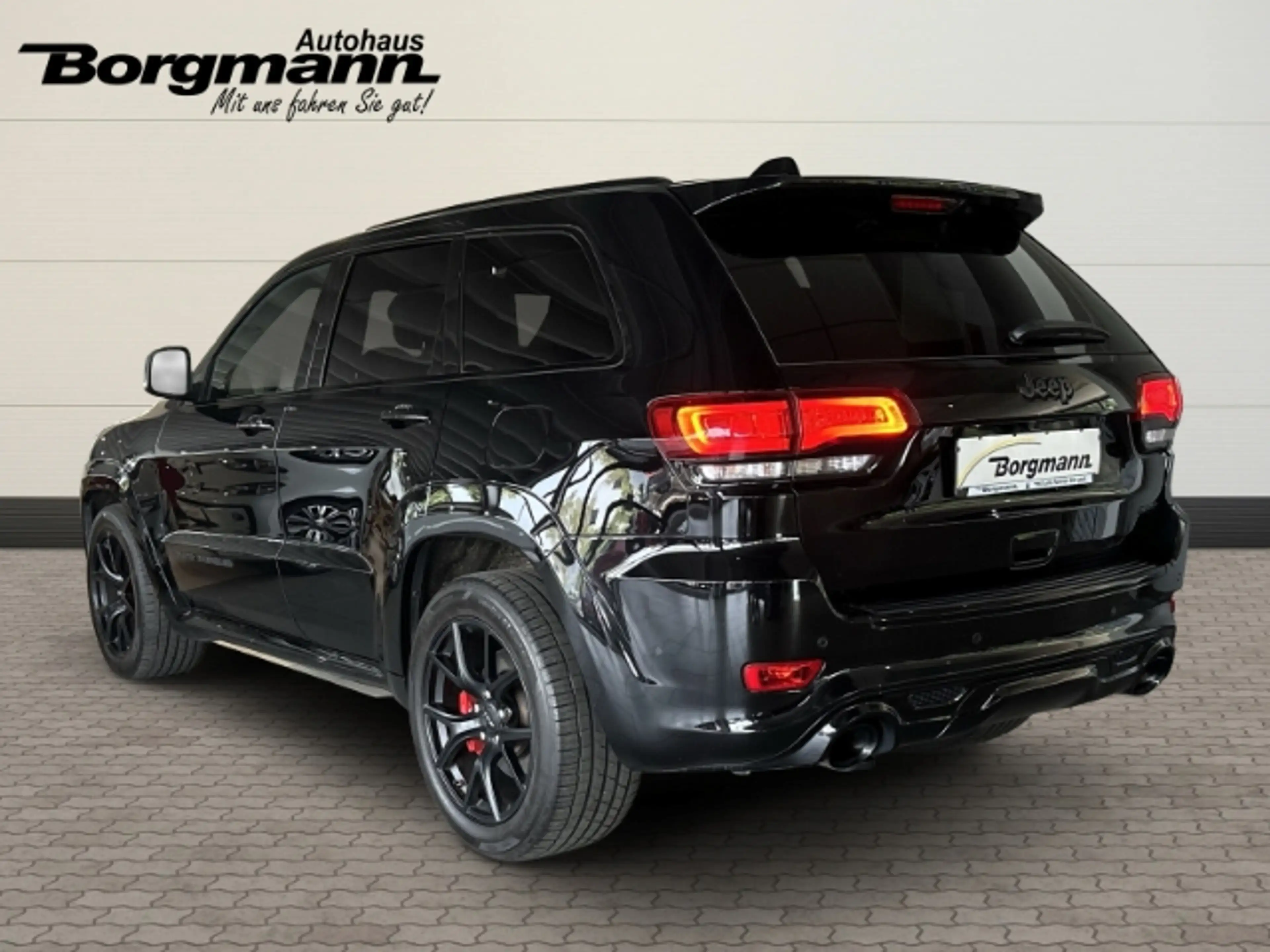 Jeep Grand Cherokee 6.4 V8 HEMI SRT Pano - Kessy - Harman/Kardon — photo 6