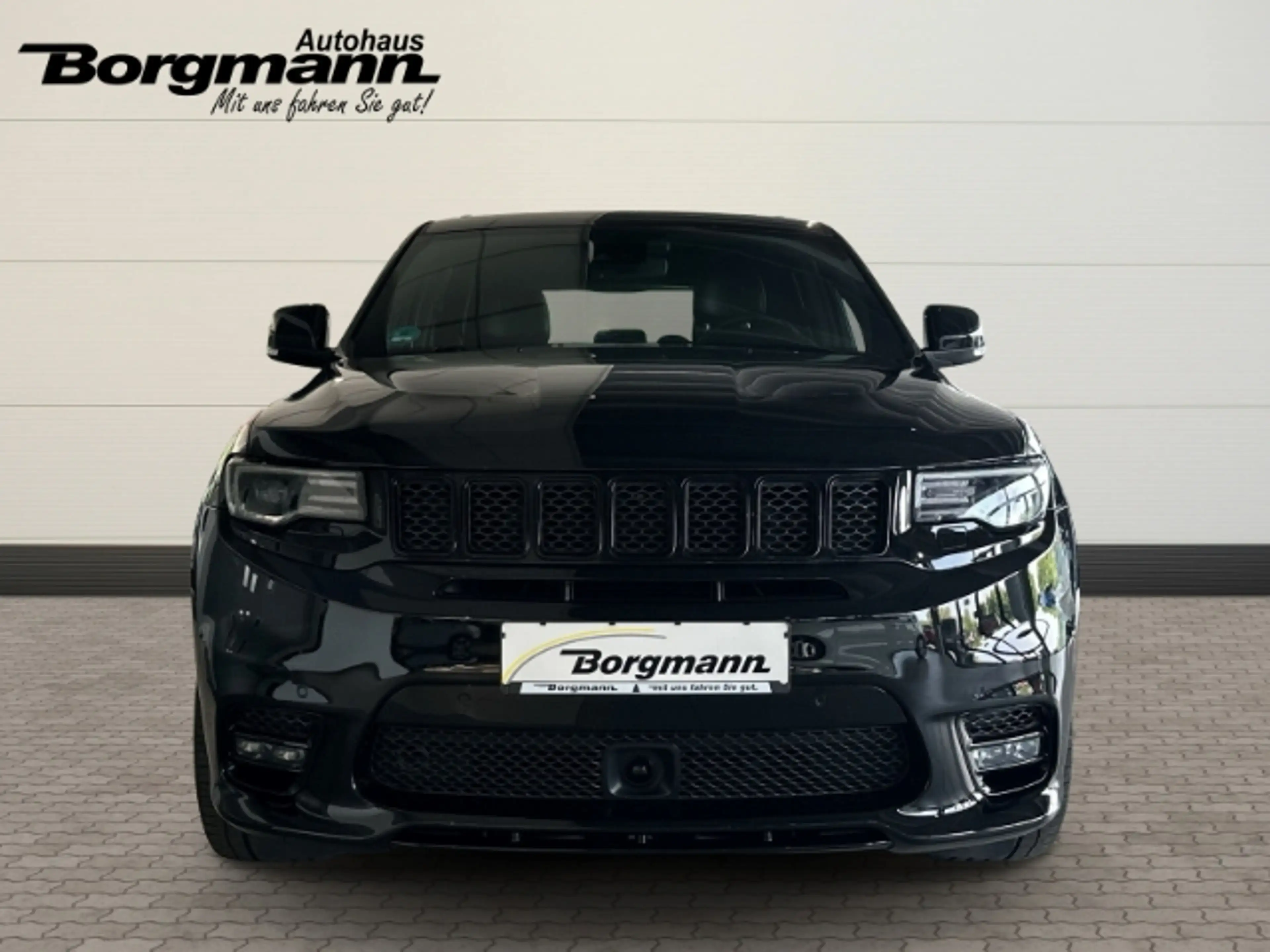 Jeep Grand Cherokee 6.4 V8 HEMI SRT Pano - Kessy - Harman/Kardon — photo 2