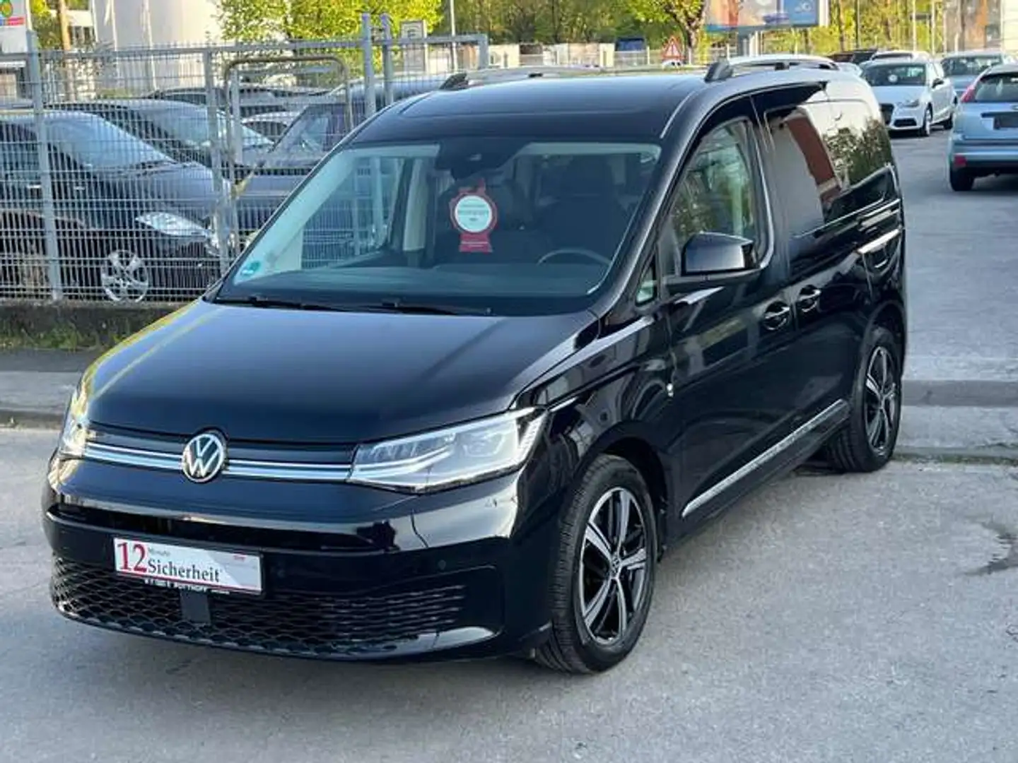 Volkswagen Caddy Style 2.0 TDI*Panoramadach*Sitzh*Standh*Navi*LED* Schwarz - 2