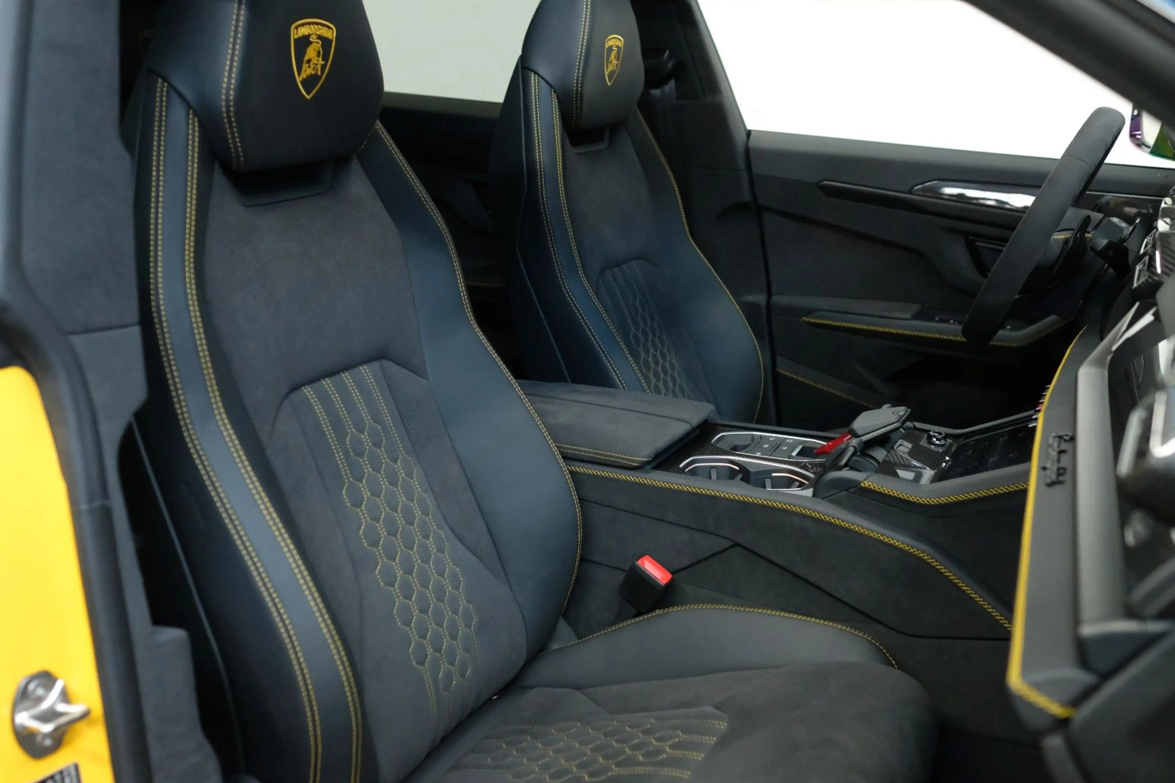 Lamborghini Urus SE/FULL CARBON/B&O/PANO/MASSAGE/BELÜFTUNG — photo 12