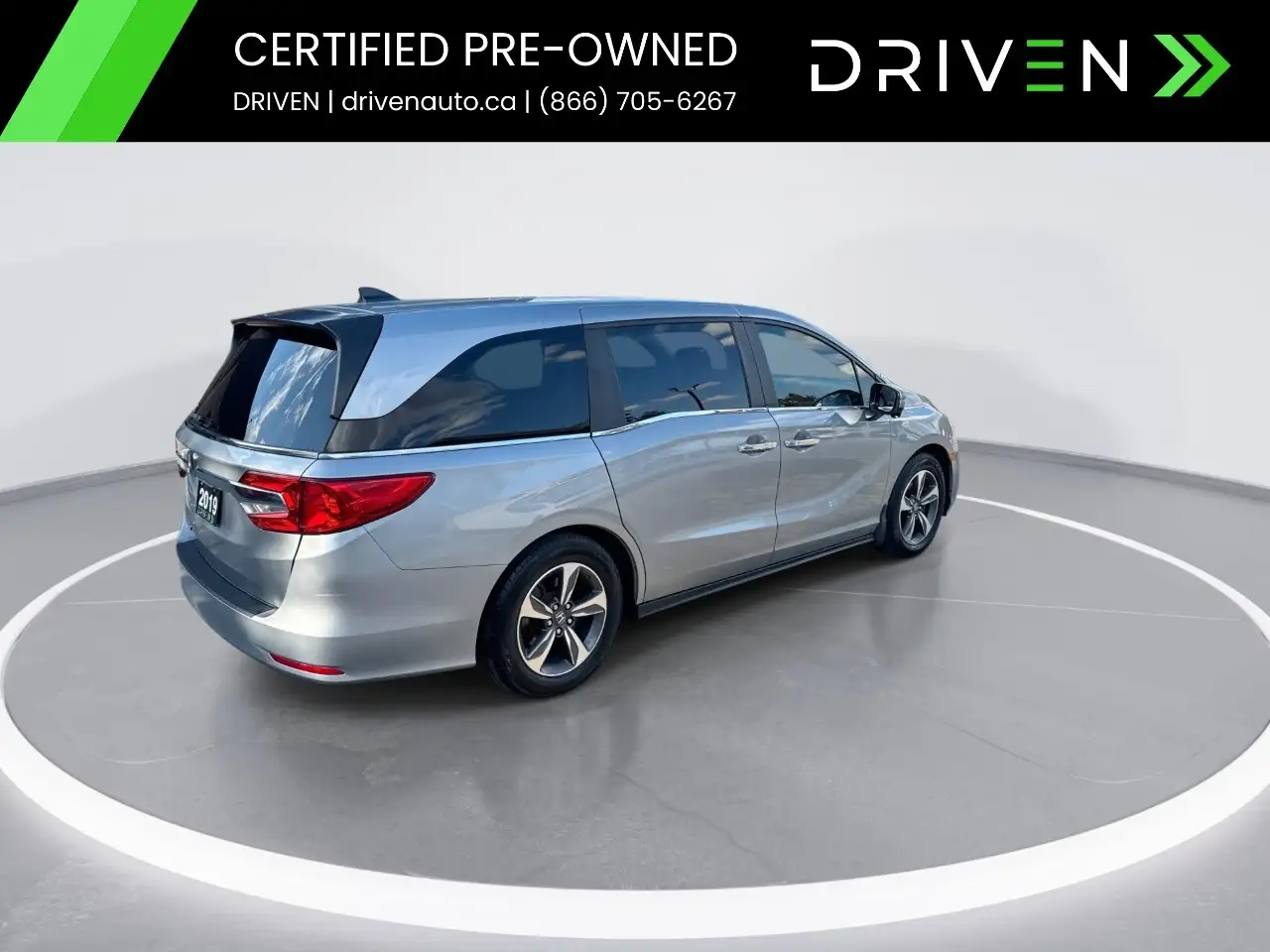 Honda Odyssey снимка Honda Odyssey
