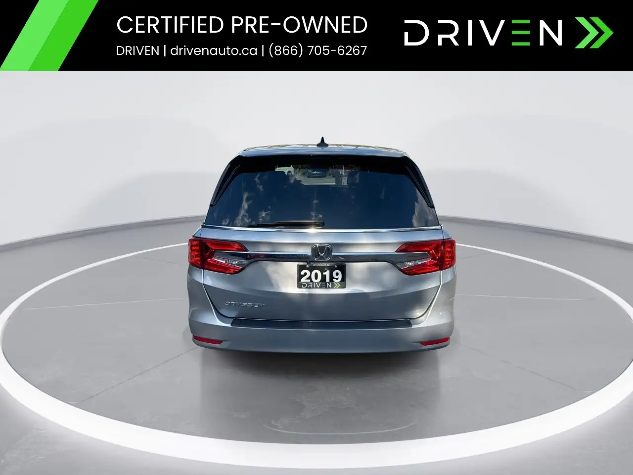 Honda Odyssey снимка Honda Odyssey