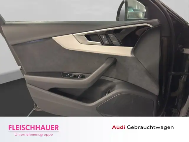 Audi S4 Avant view 13