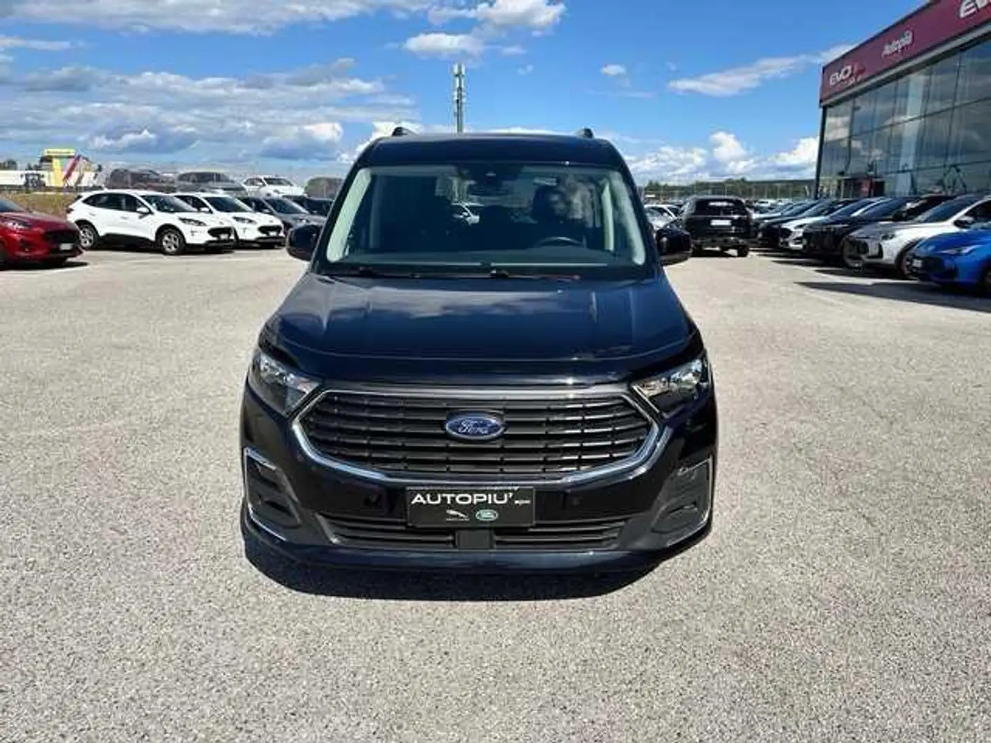 Ford Tourneo Connect Grand  1.5 EcoBoost 114 CV Titanium Nero - 2