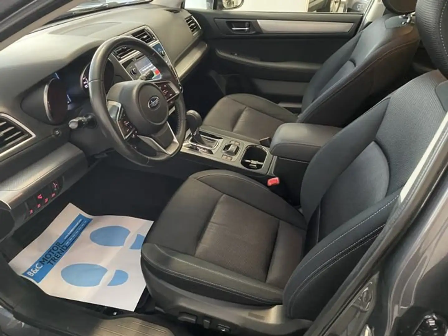 Subaru OUTBACK 2.5i Sport CVT Gris - 2