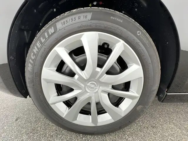 Opel Corsa view 6