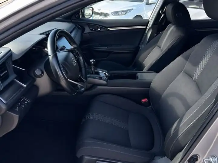 Honda Civic 1.0 VTEC Turbo Comfort 2020, foto 8