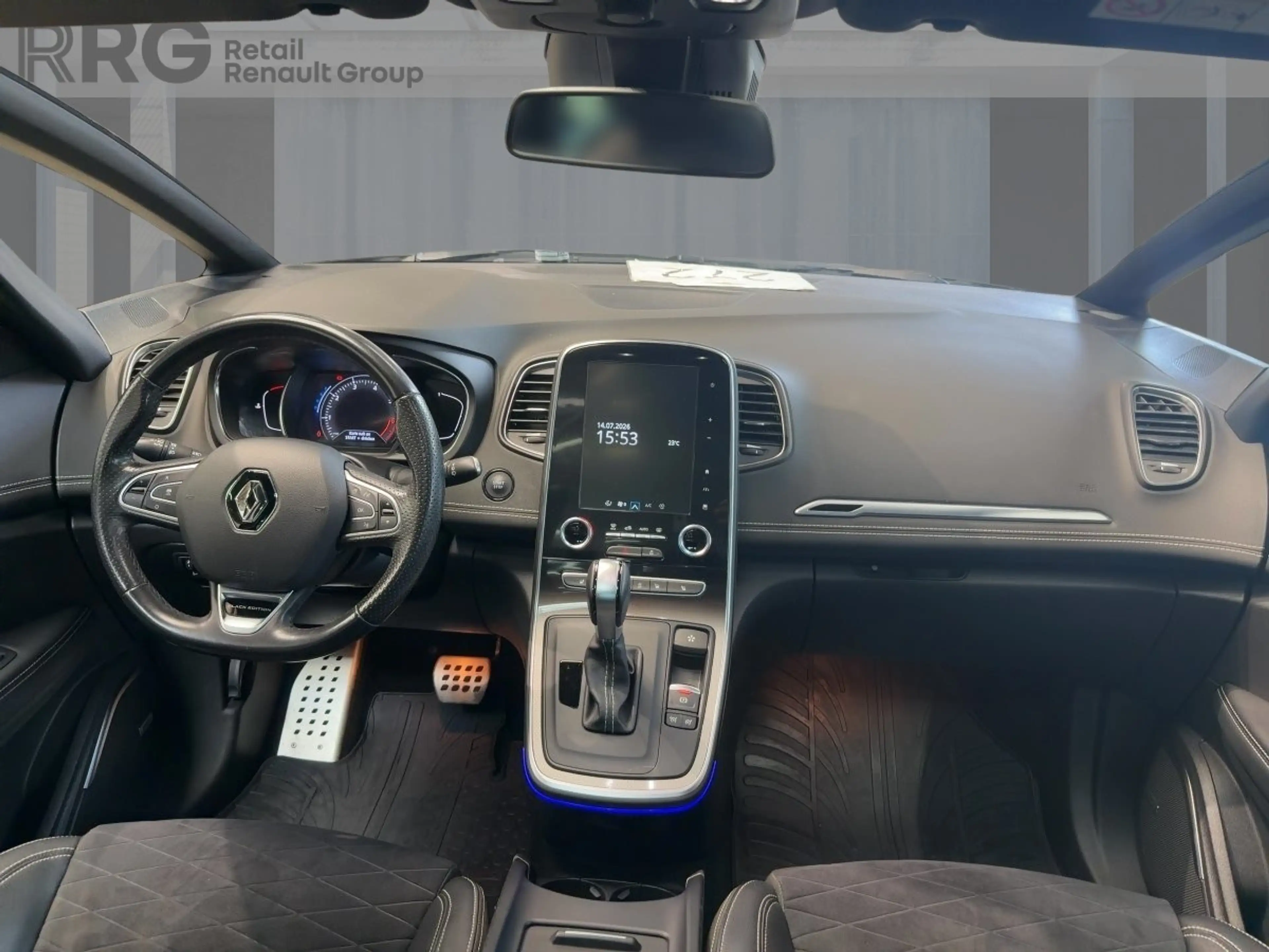 Renault Scenic 1.3 TCe 160 Black Edition — photo 9