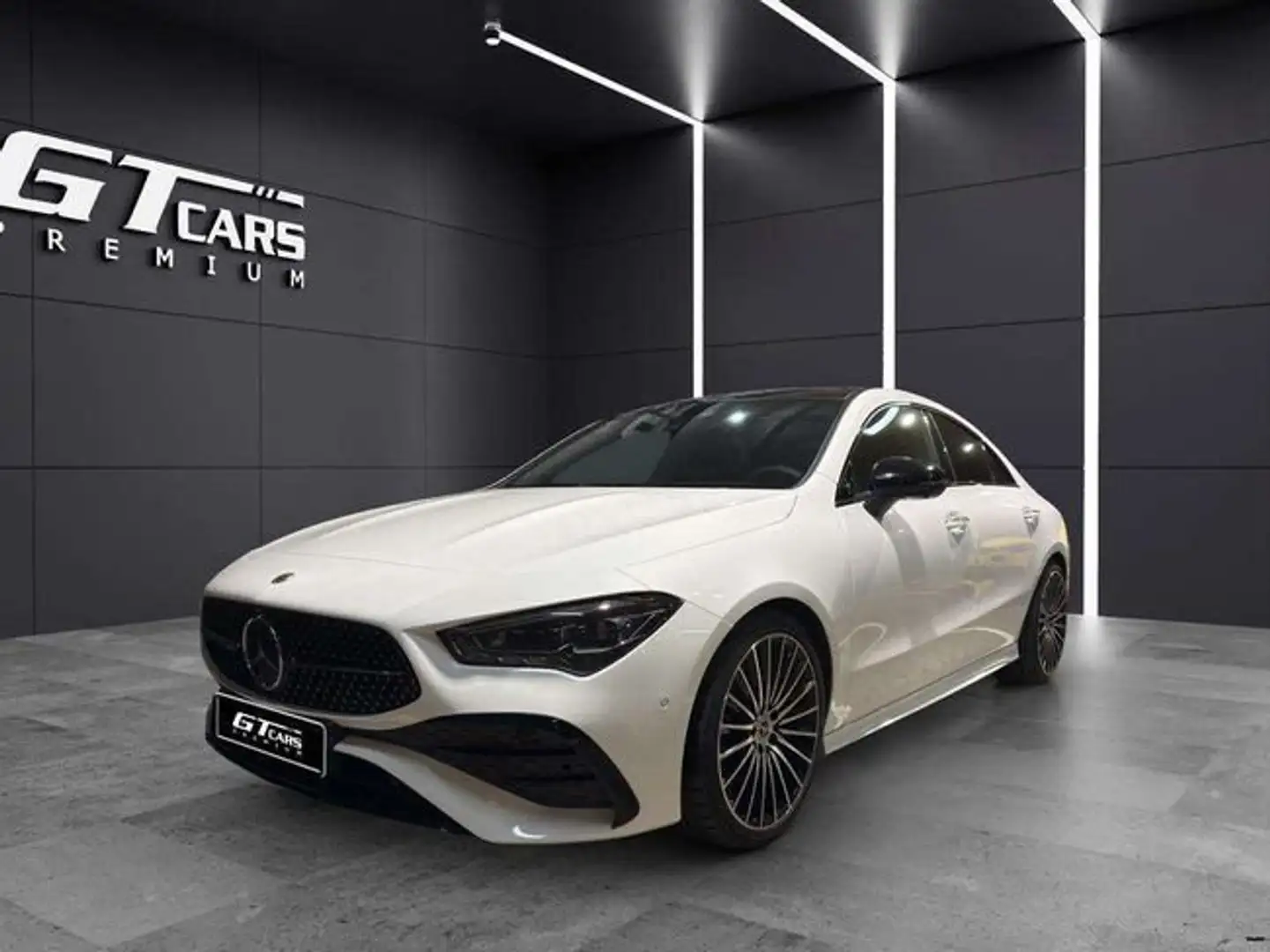Mercedes-Benz CLA 250 250e AMG Blanc - 1