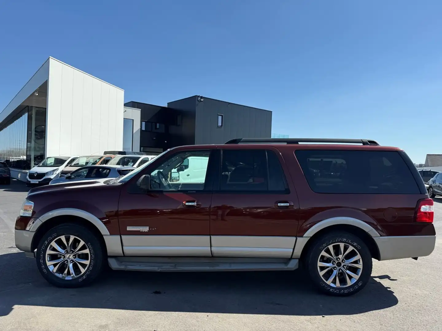Ford Expedition 5400cc - 305 Pk Marrone - 2