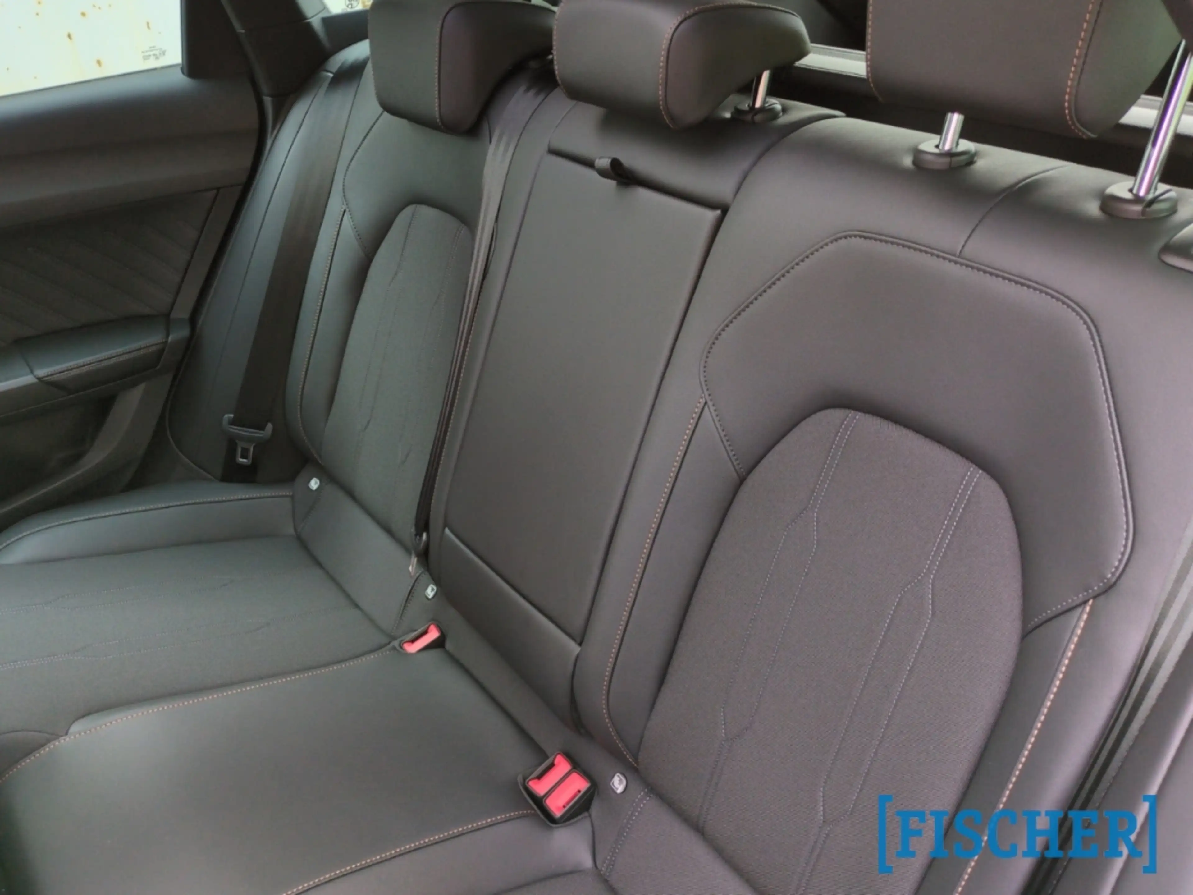 CUPRA Leon Sportstourer 2.0TSI 4Drive DSG LED AHK Panodach Na — photo 14
