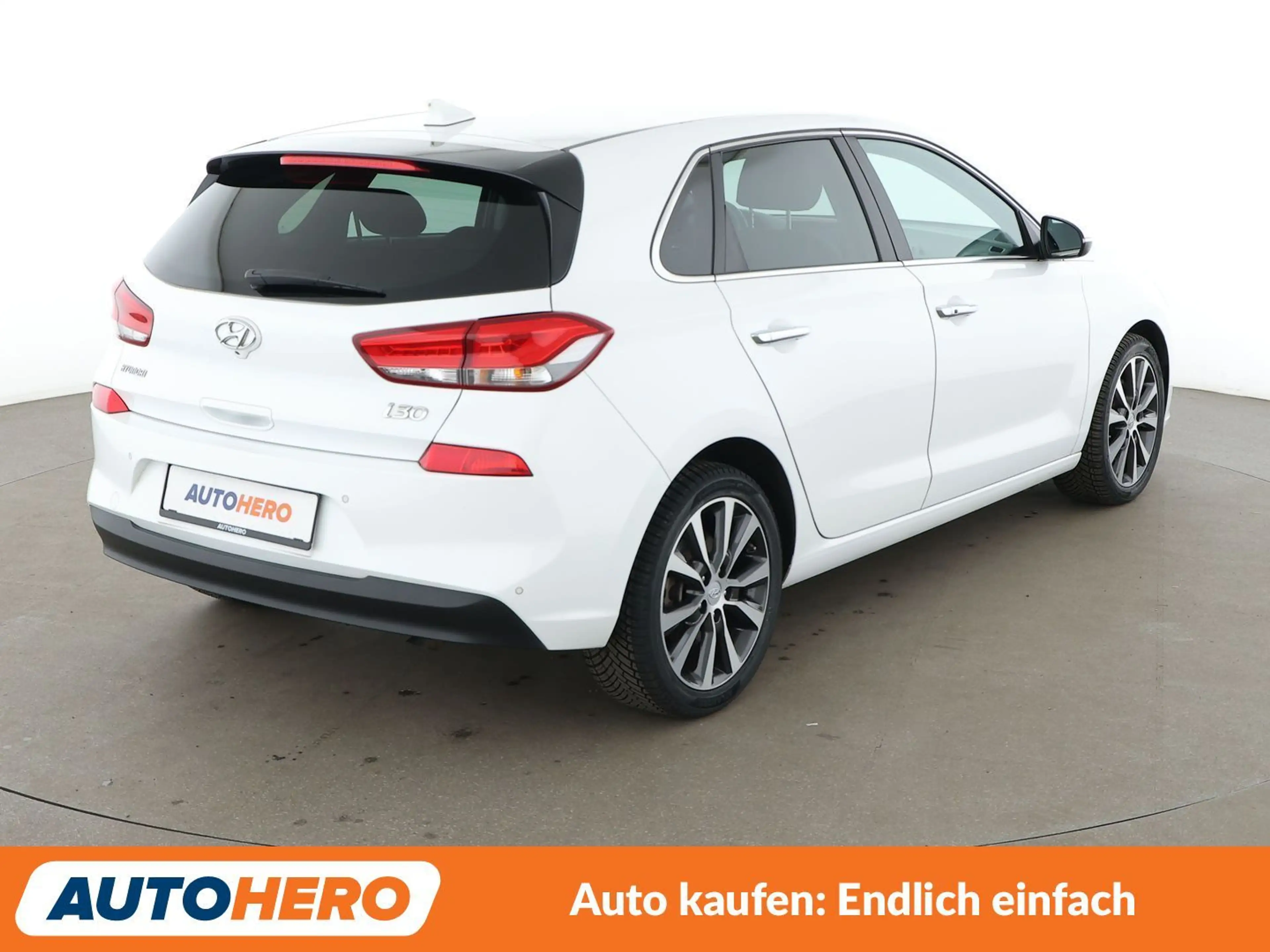 Hyundai i30 1.4 TGDI Premium Aut.*NAVI*CAM*ACC*SHZ*LHZ*ALU* — photo 6