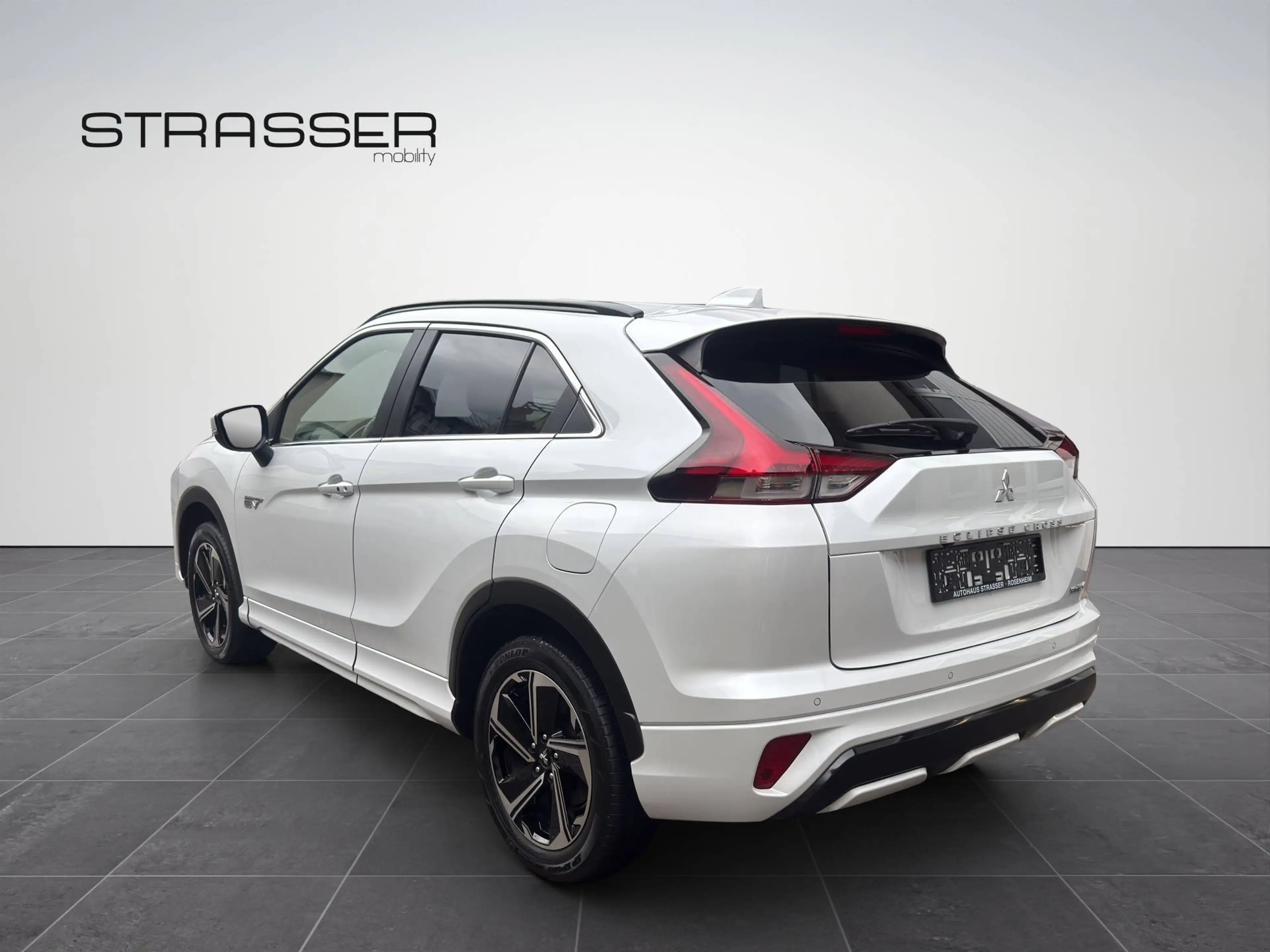Mitsubishi Eclipse Cross Plus Select Black Hybrid 4WD — photo 10