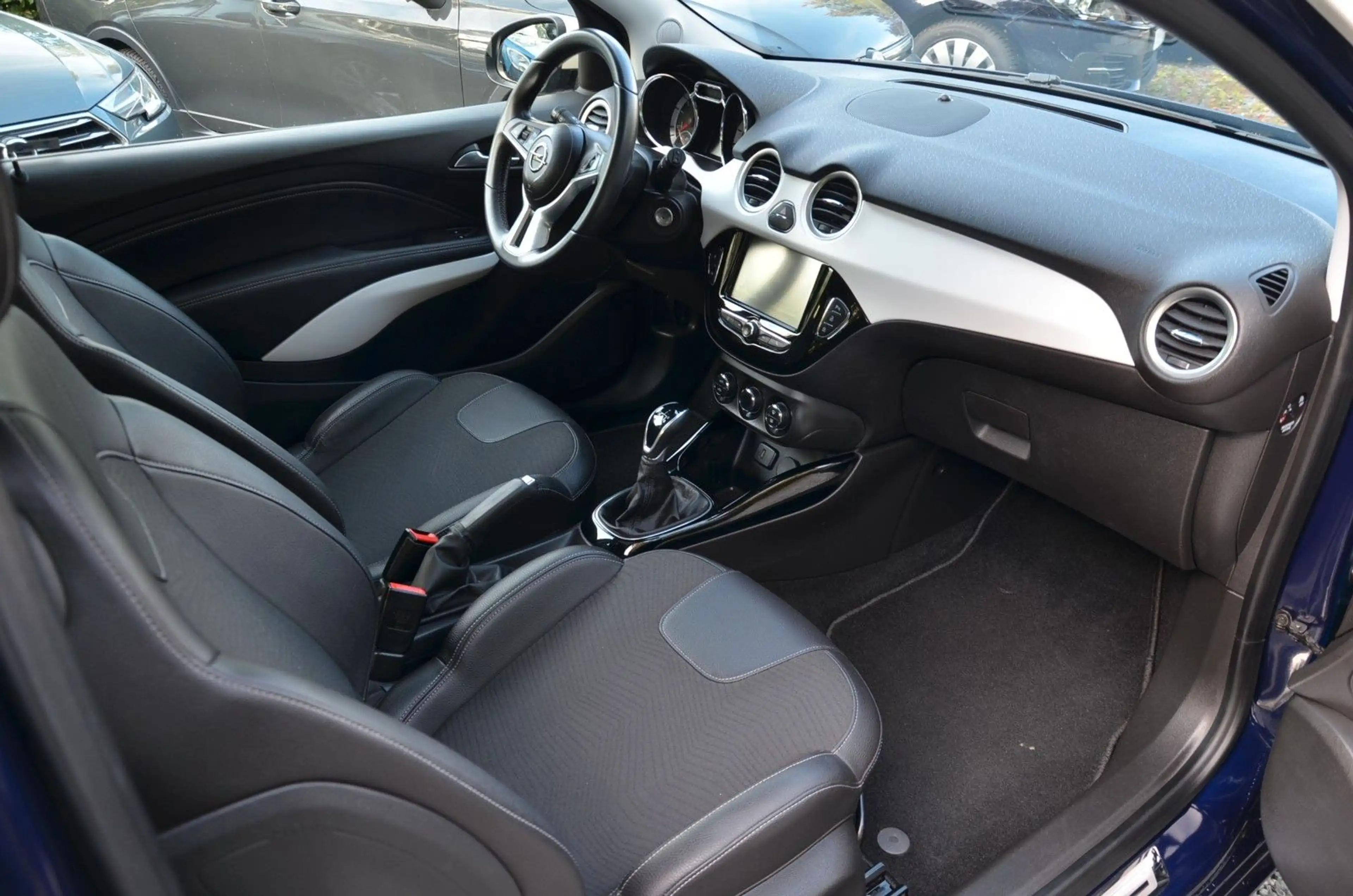 Opel Adam Glam ecoFlex 1.4 Automatik Klimaautomatik — photo 11