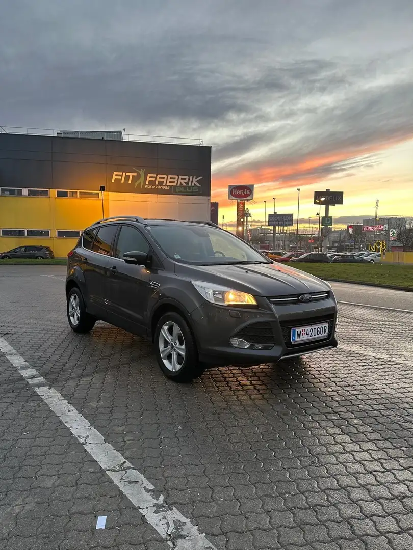 Ford Kuga 2,0 TDCi Trend - 1