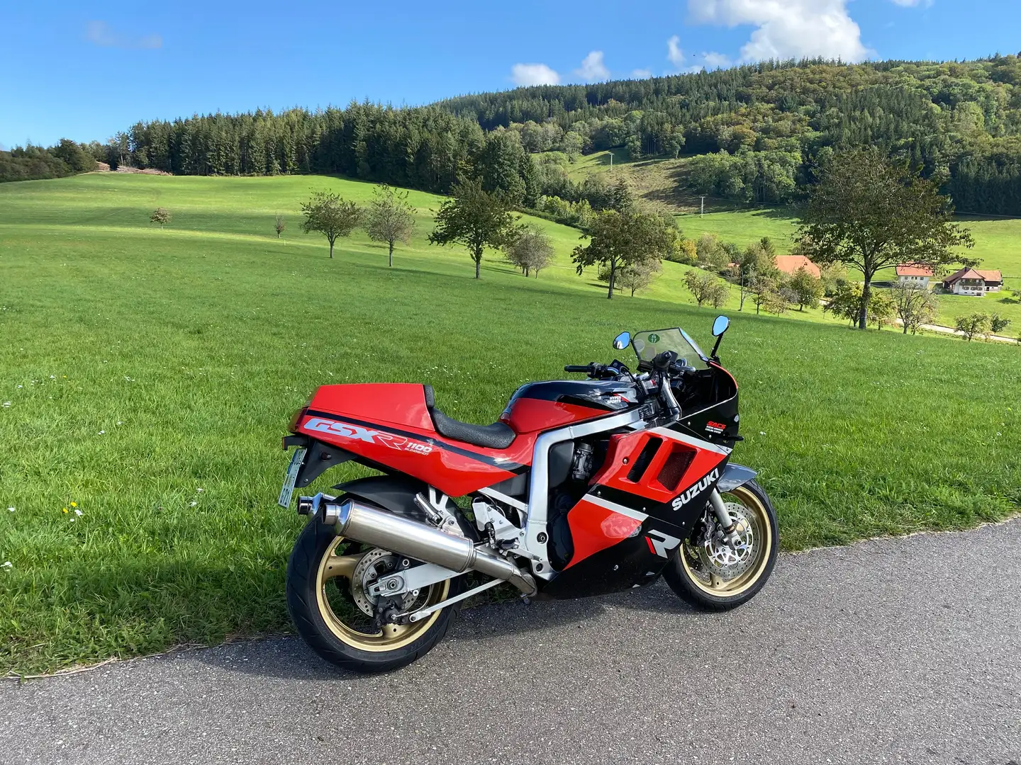 Suzuki GSX-R 1100 GV73C Rouge - 2
