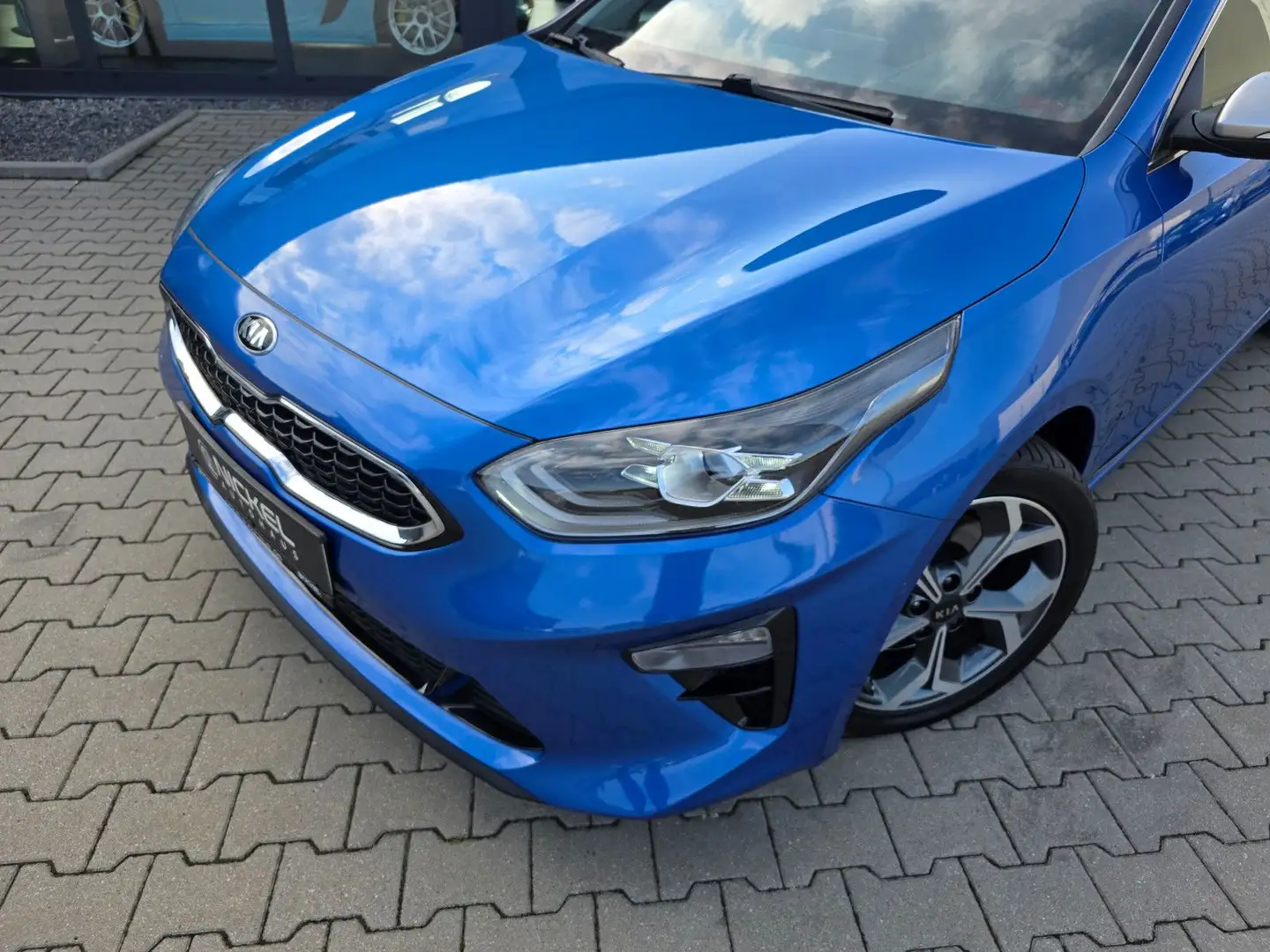 Kia Ceed SW / cee'd SW cee'd Sw. Platinum *Leder*Pano*Ahk*Led*JBL*Voll* Blau - 2