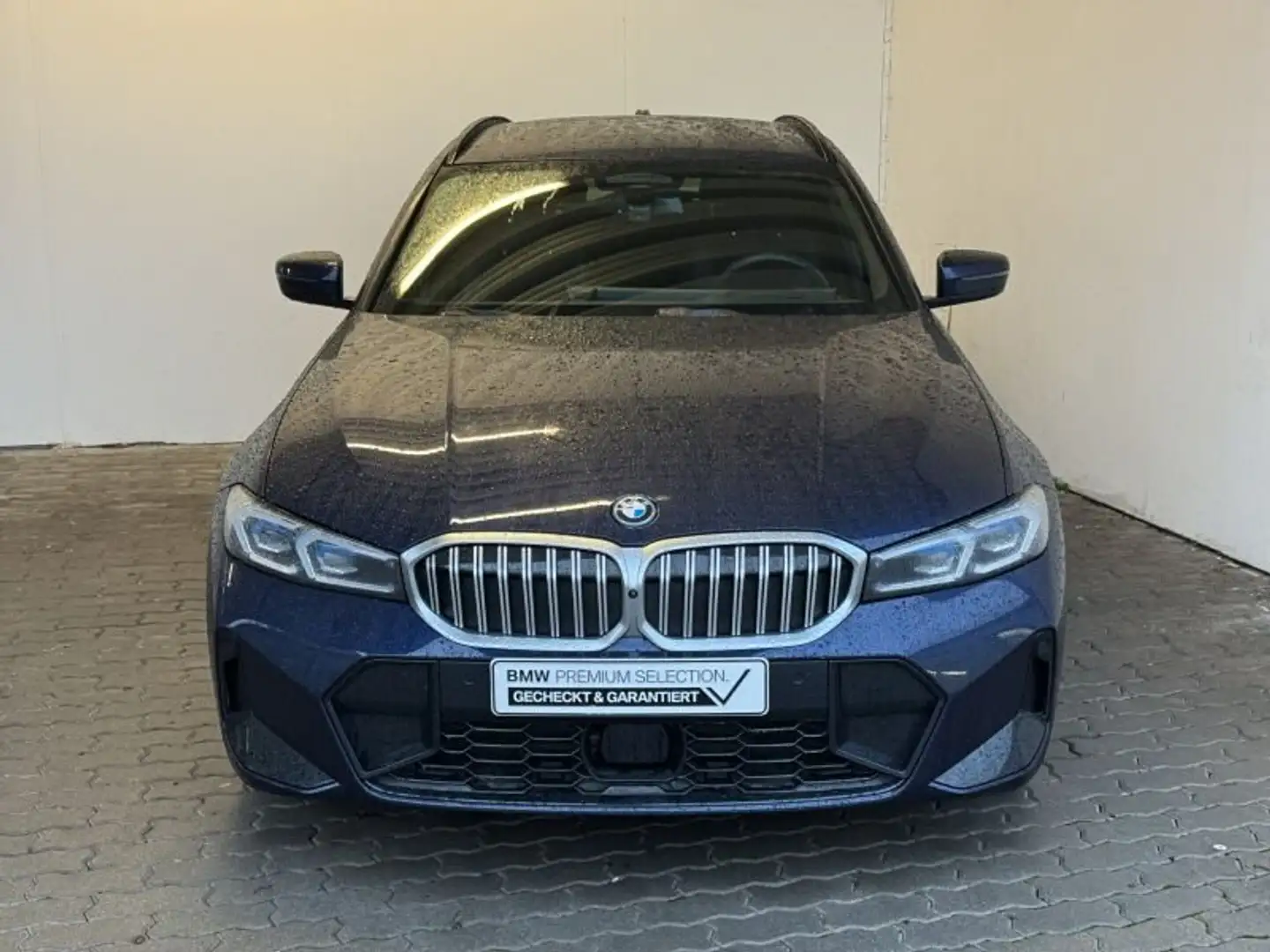 BMW 330 e Tour. M Sport Navi.LED.360°.AHK.ACC.Pano Blau - 2