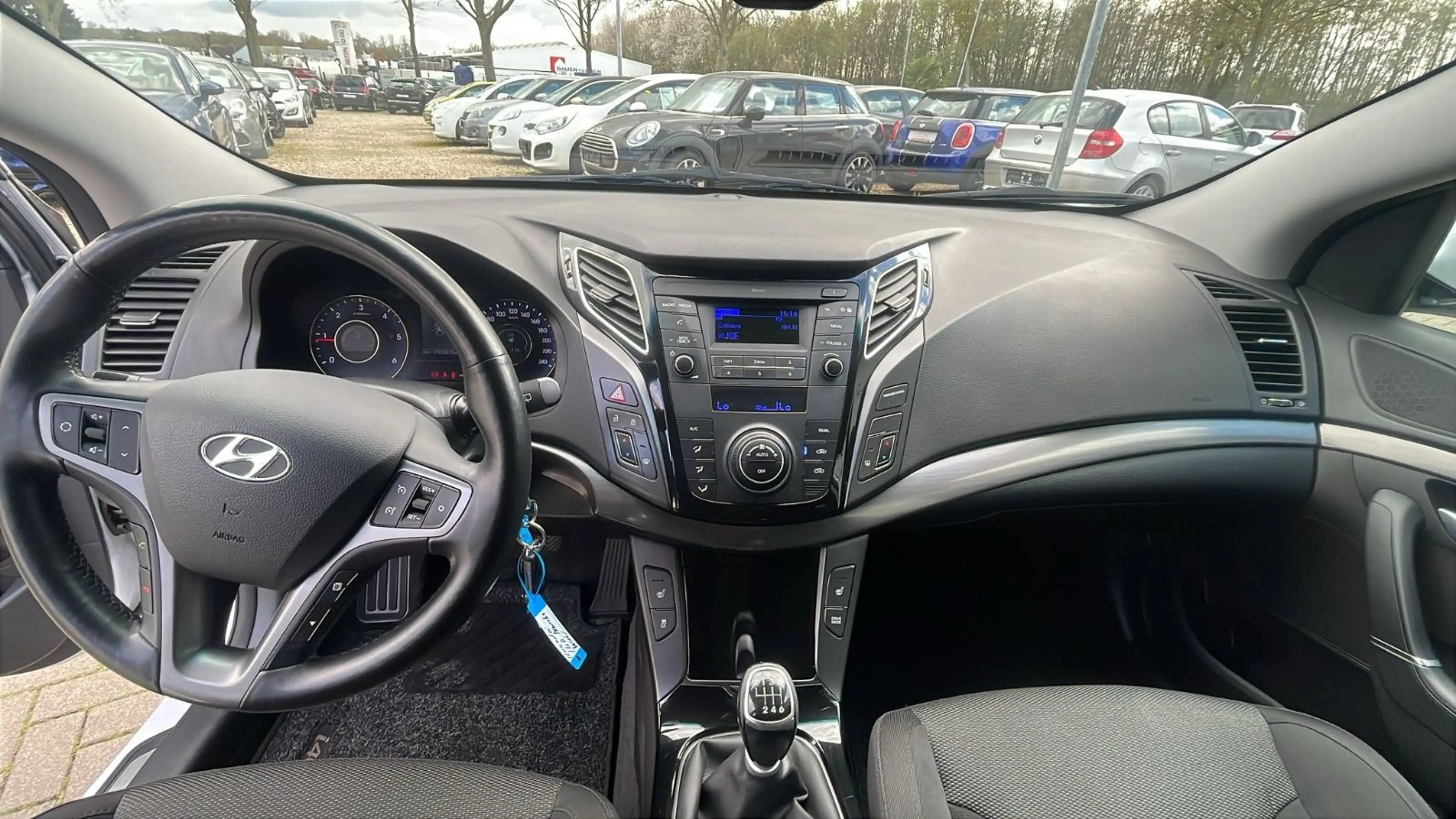 Hyundai i40 cw blue Trend*TEMPOMAT*SHZ*SCHECKHEFT* — photo 15
