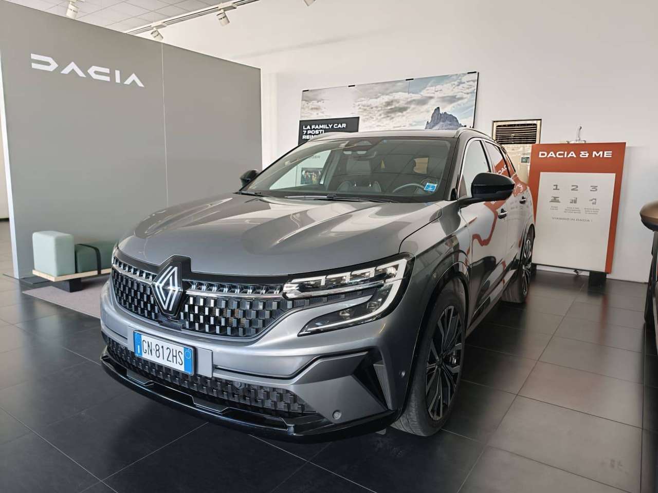 Renault Austral Austral 2023 1.2 E-Tech full hybrid Iconic 200cv auto