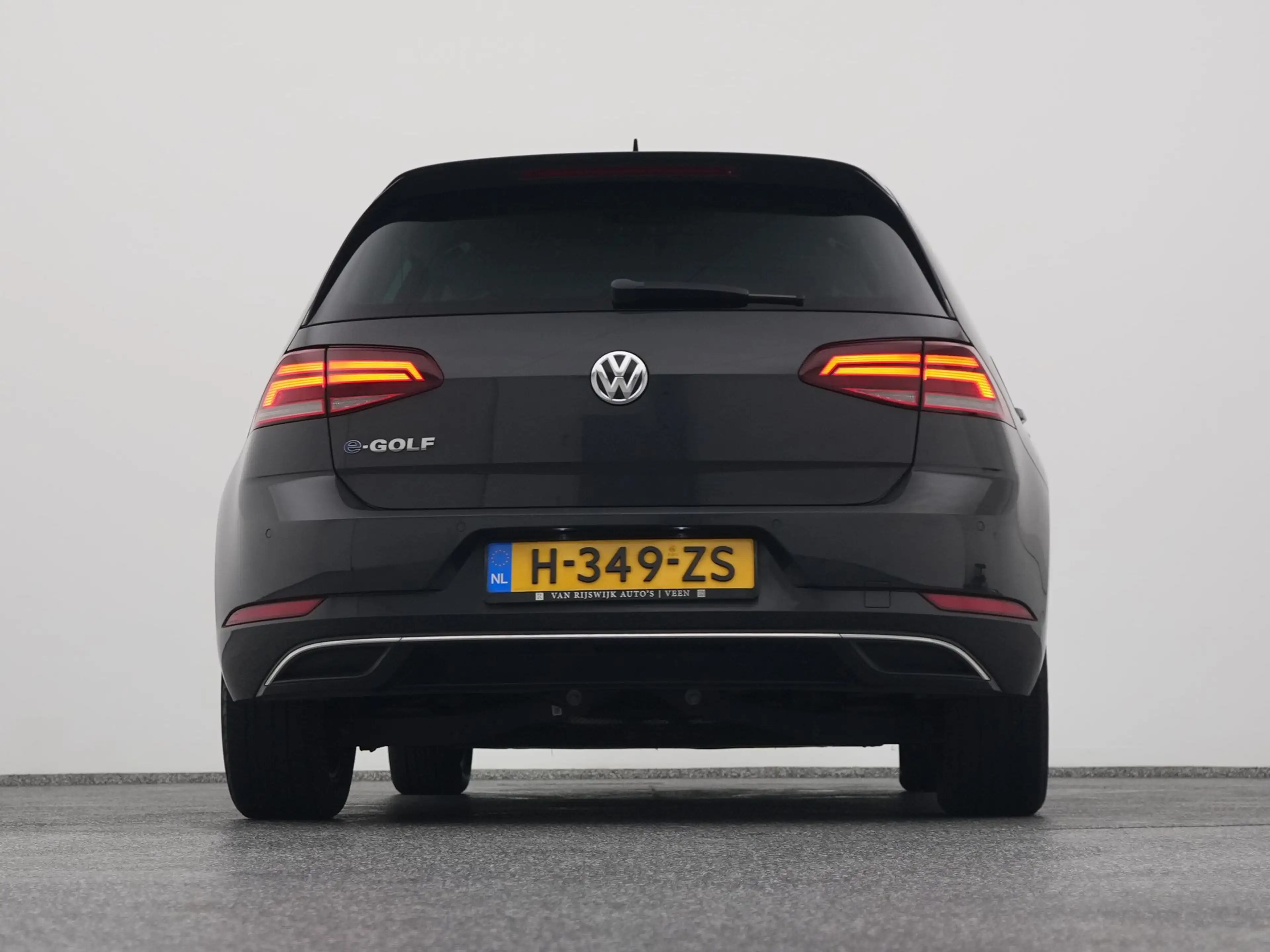 Volkswagen e-Golf E-DITION | ADAPTIVE — photo 37