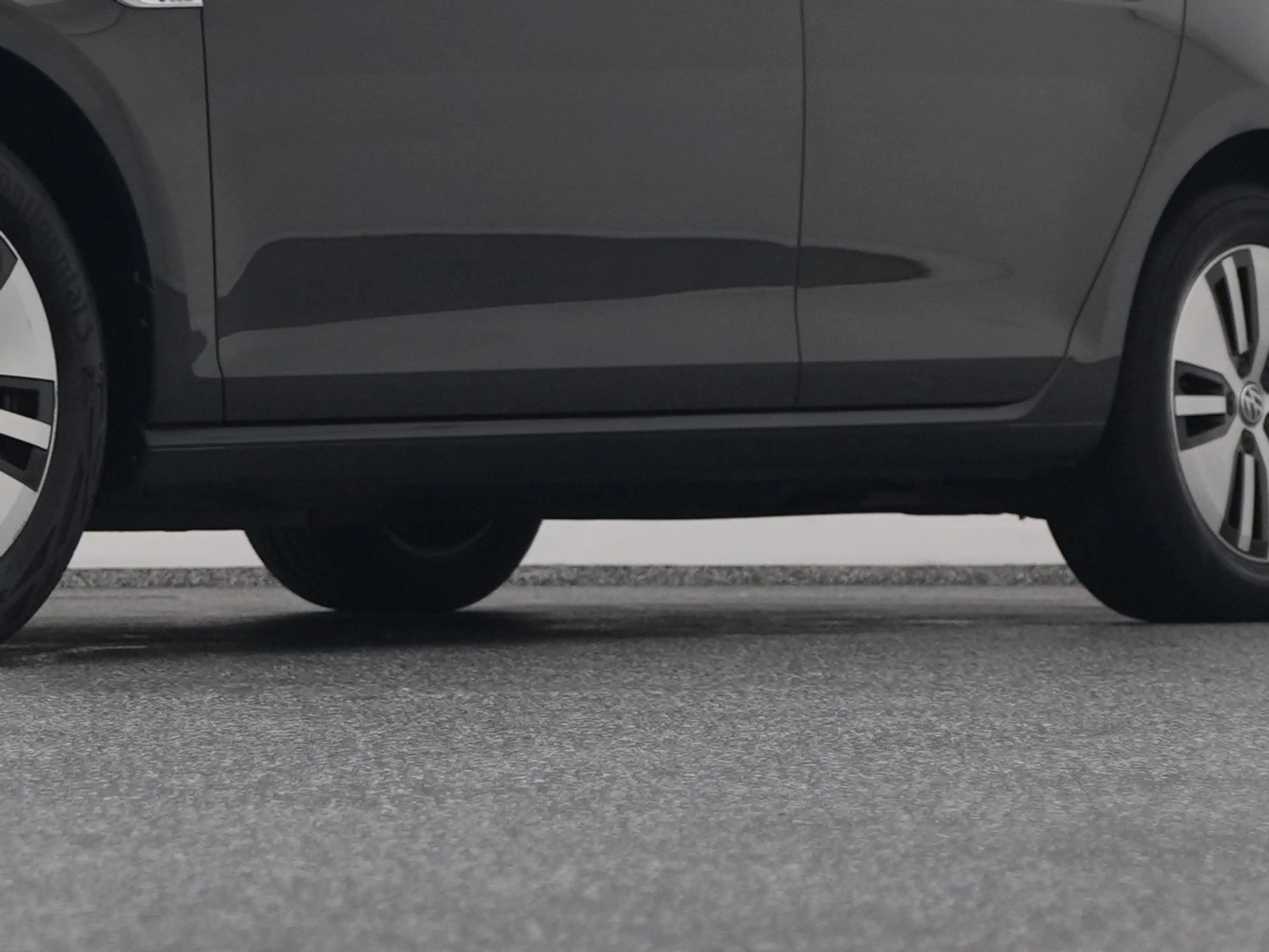 Volkswagen e-Golf E-DITION | ADAPTIVE — photo 38