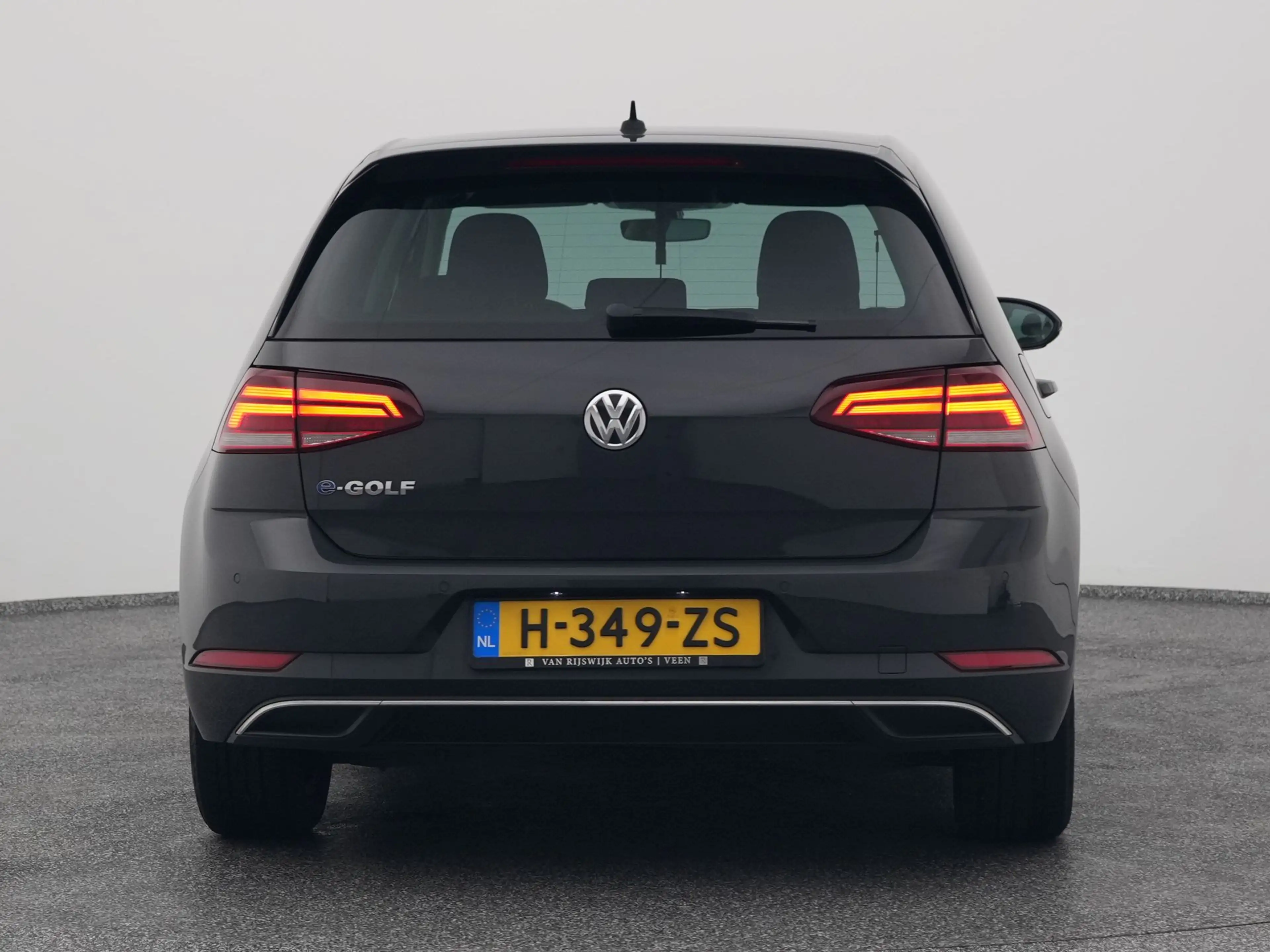 Volkswagen e-Golf E-DITION | ADAPTIVE — photo 11