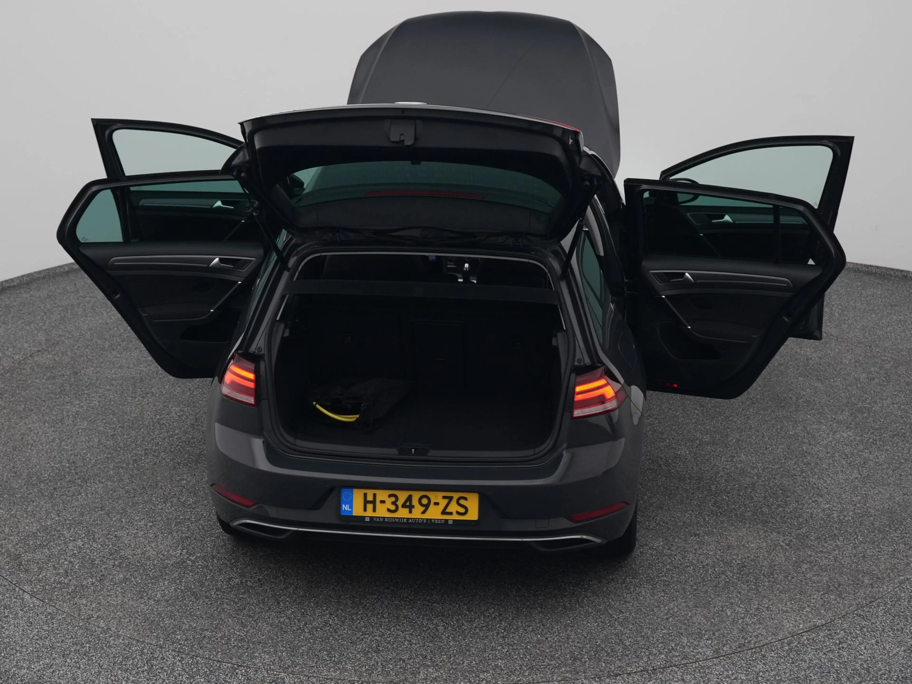 Volkswagen e-Golf E-DITION | ADAPTIVE — photo 30