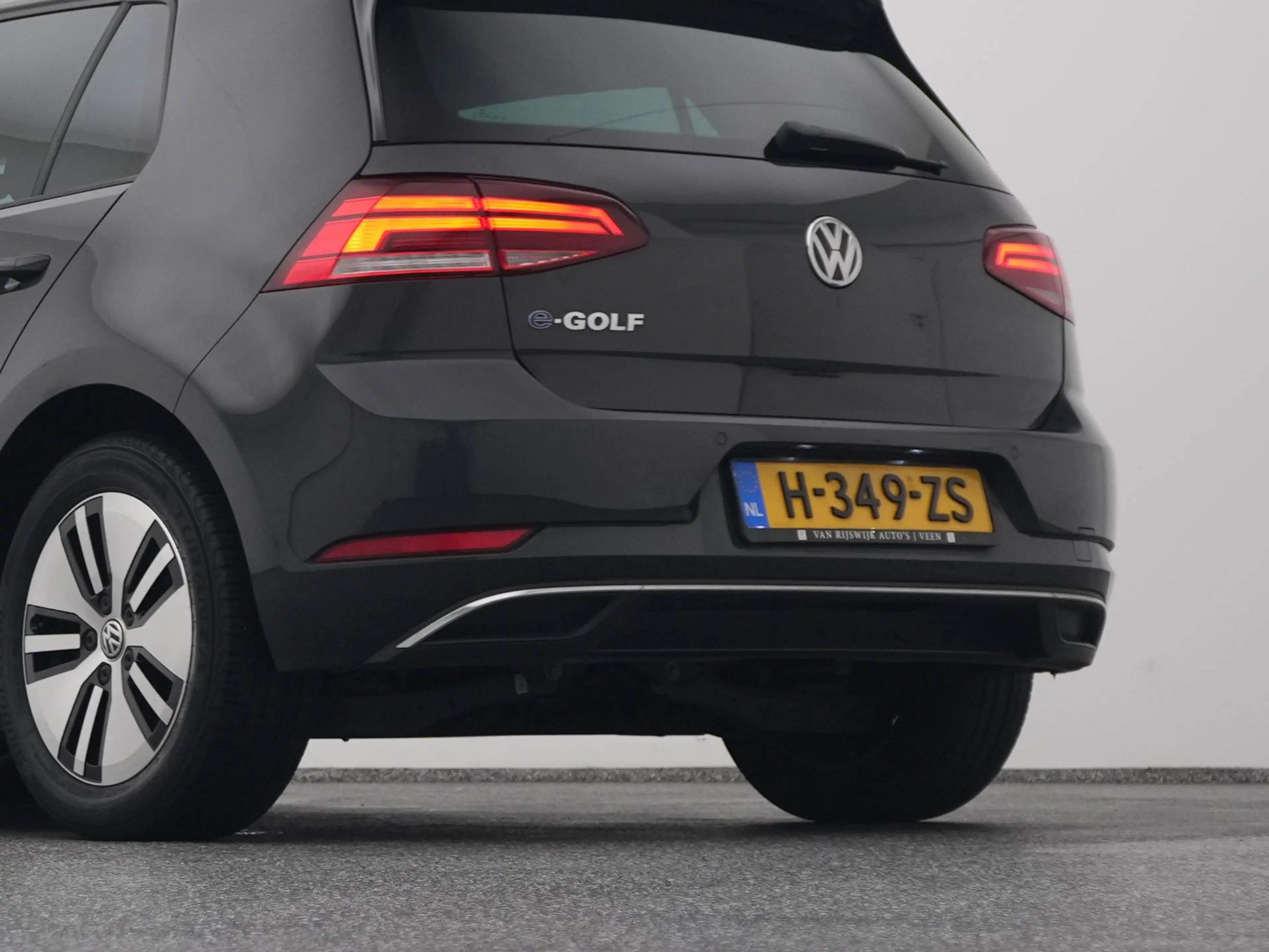 Volkswagen e-Golf E-DITION | ADAPTIVE — photo 23