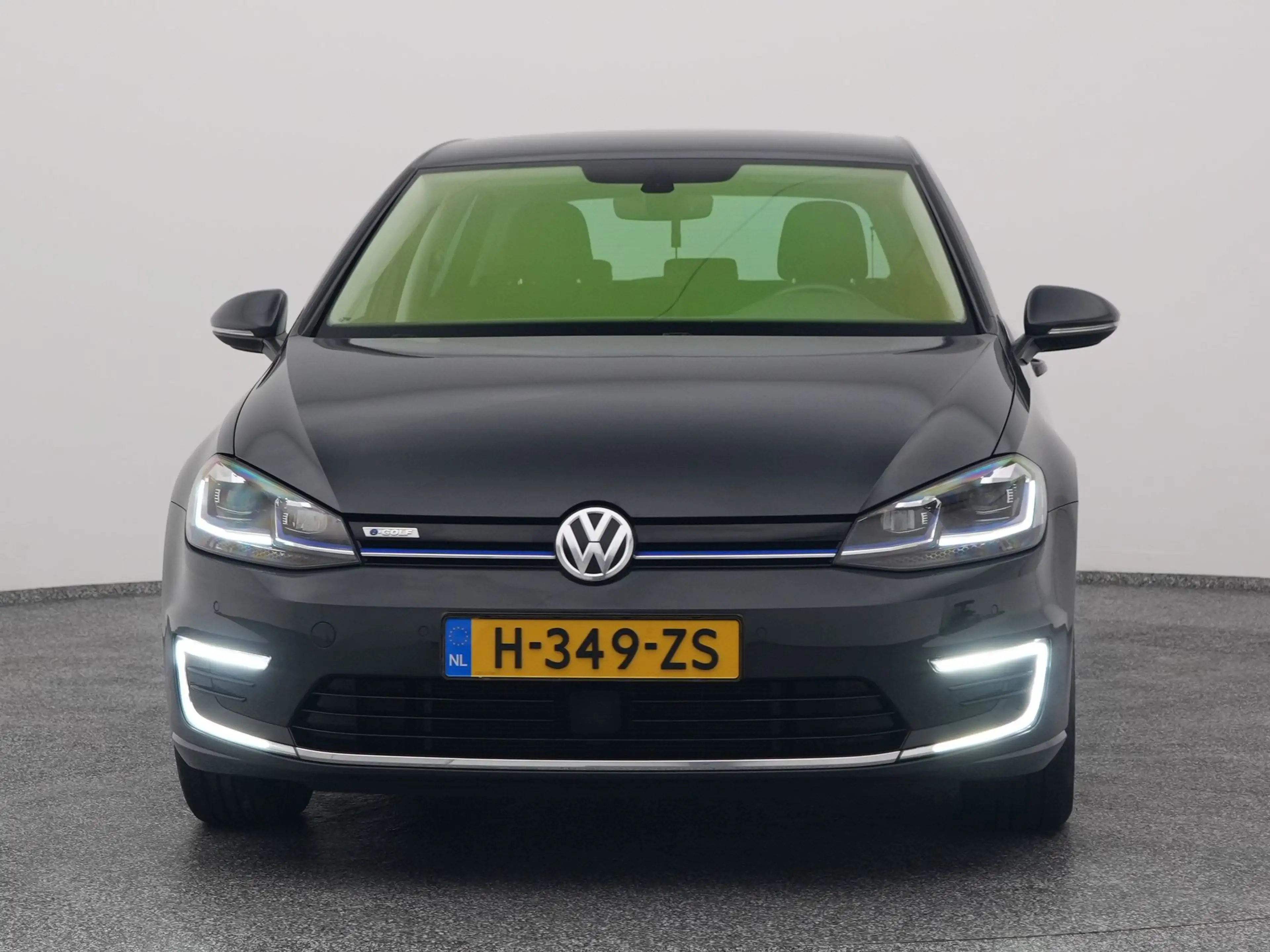 Volkswagen e-Golf E-DITION | ADAPTIVE — photo 10