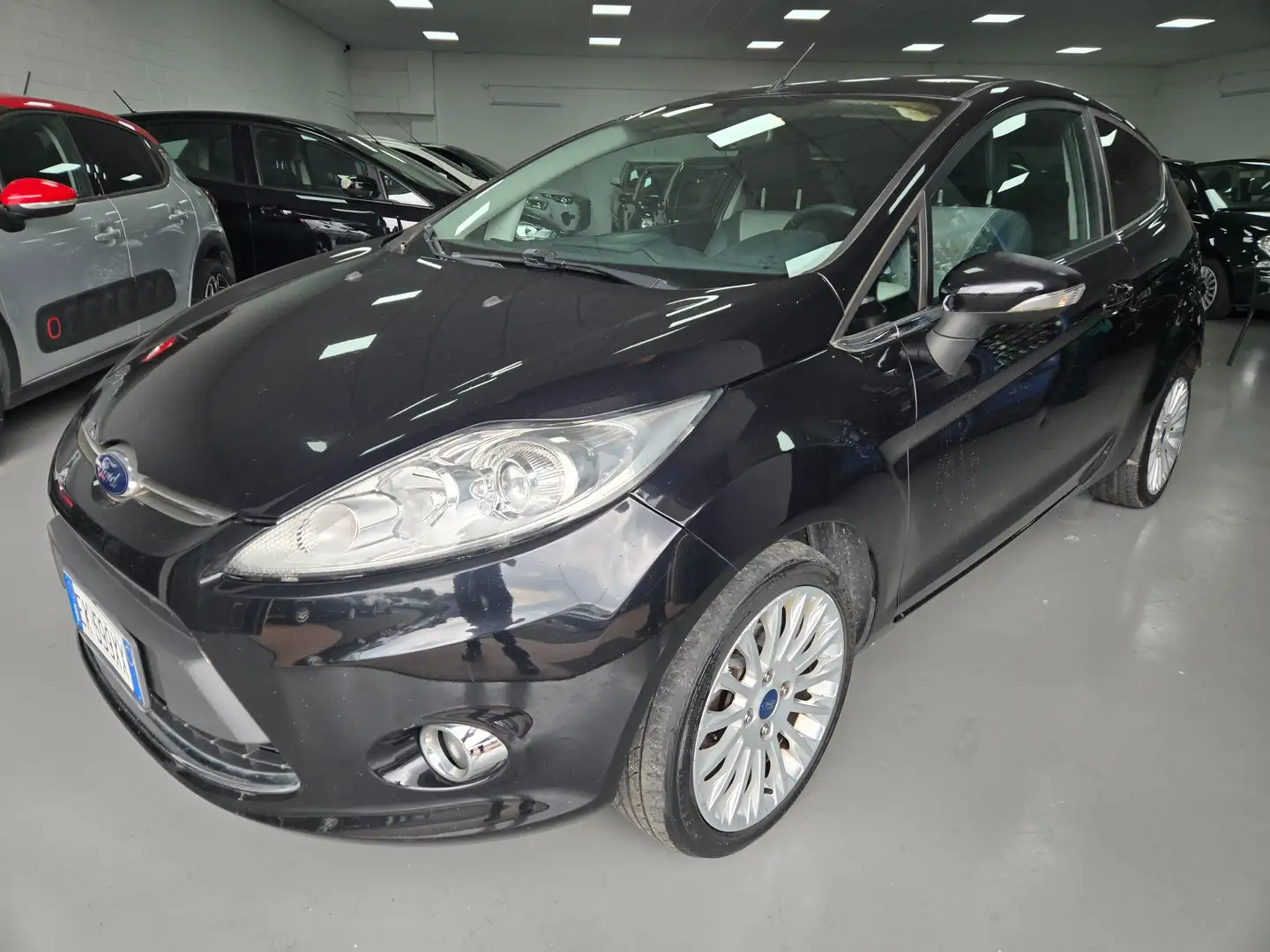 Ford Fiesta Fiesta 3p 1.4 16v Ikon Gpl - 1
