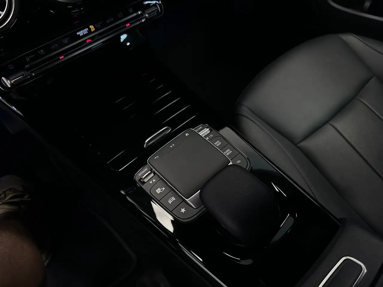 Mercedes-Benz CLA 250e*PHEV*NAVI MBUX*CAMERA*ZETELVERW.*LED*, миниатюра 26