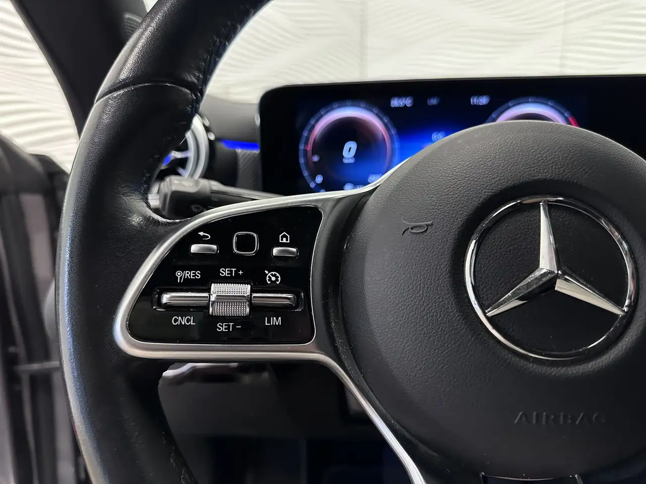 Mercedes-Benz CLA 250e*PHEV*NAVI MBUX*CAMERA*ZETELVERW.*LED*, миниатюра 23
