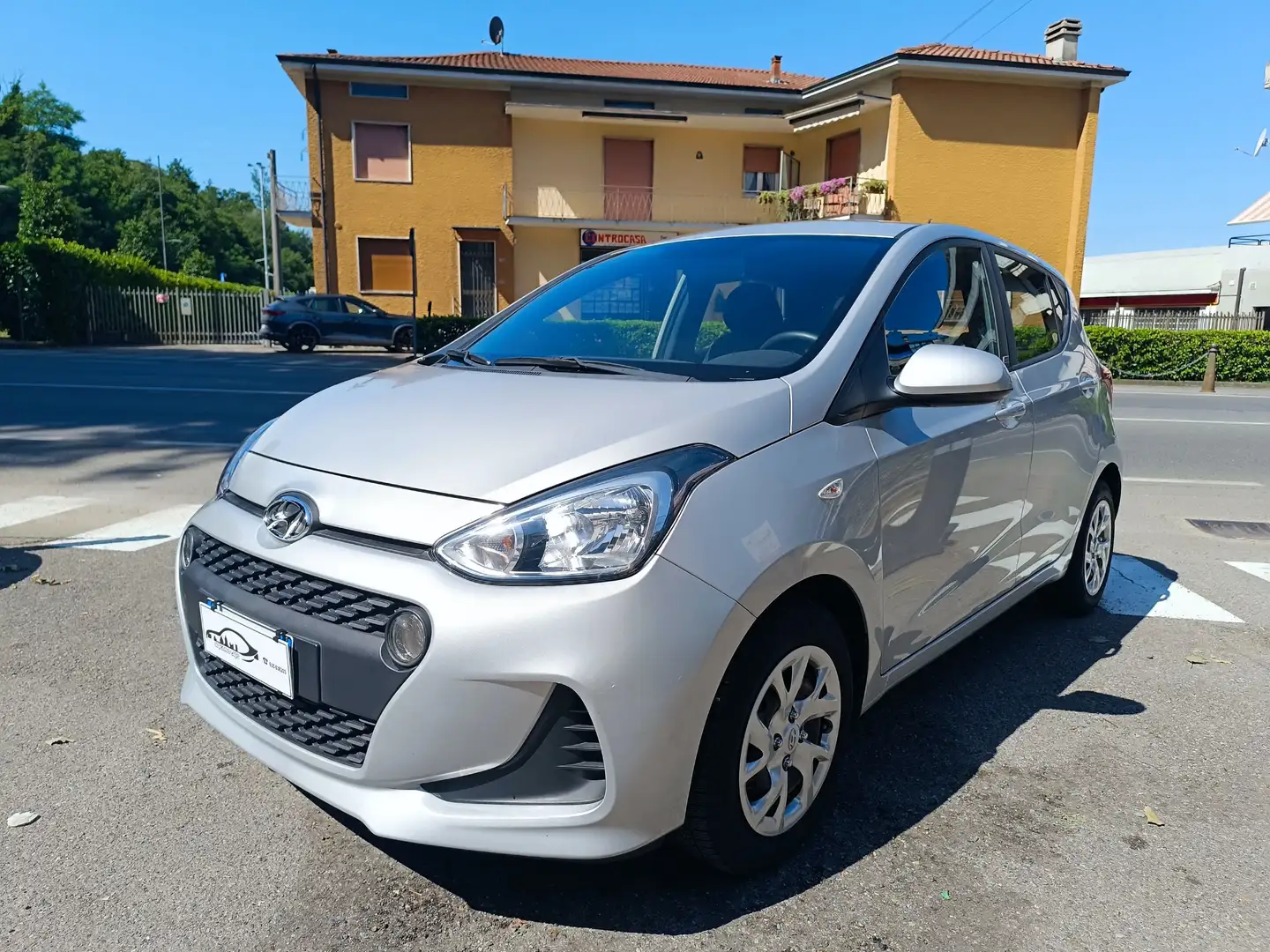 Hyundai i10 i10 II 2017 1.0 Advanced CON GARANZIA 12 MESI Argento - 1