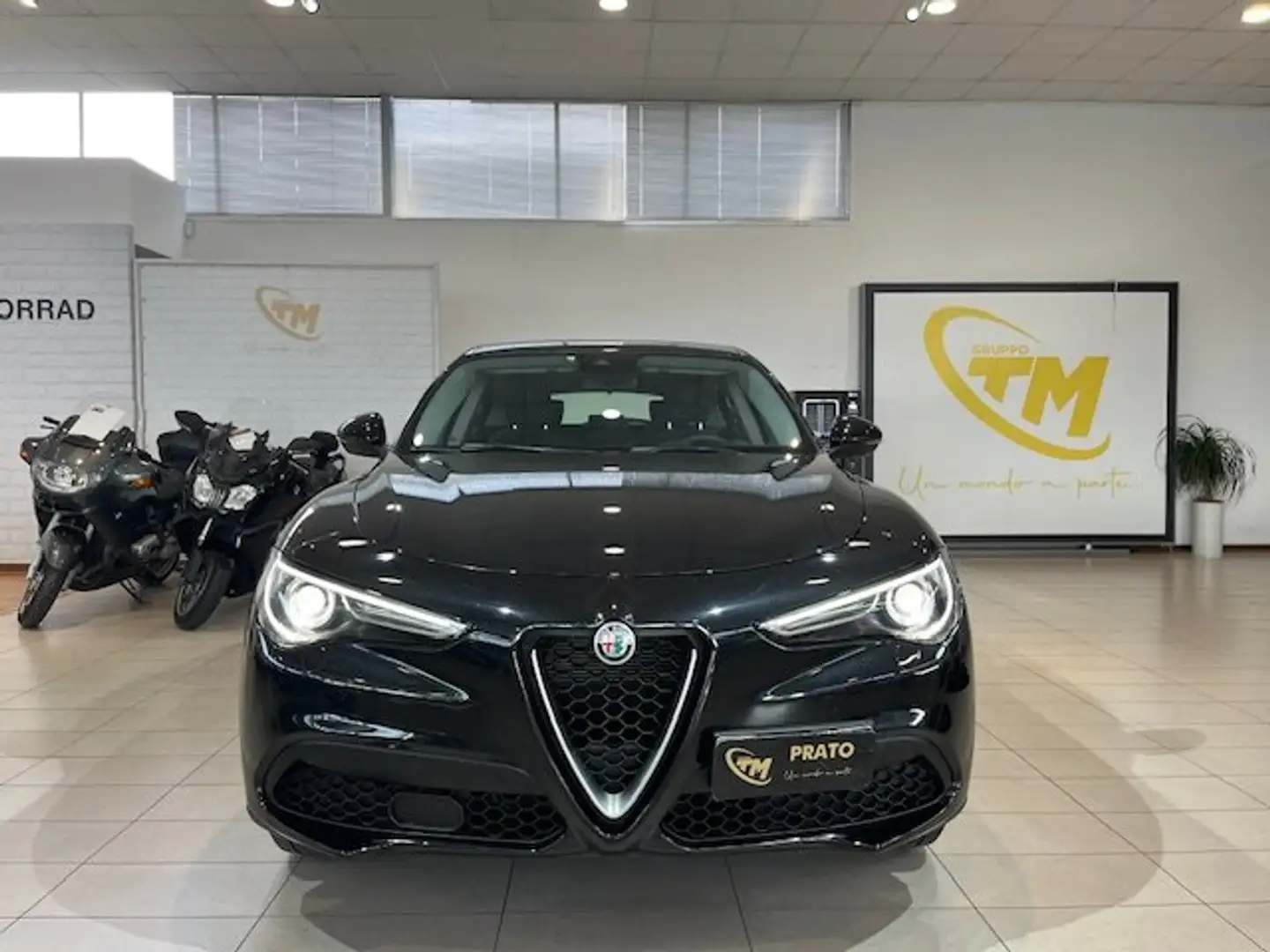 Alfa Romeo Stelvio 2.2 t Q4 190cv auto my19 *4x4* Nero - 2